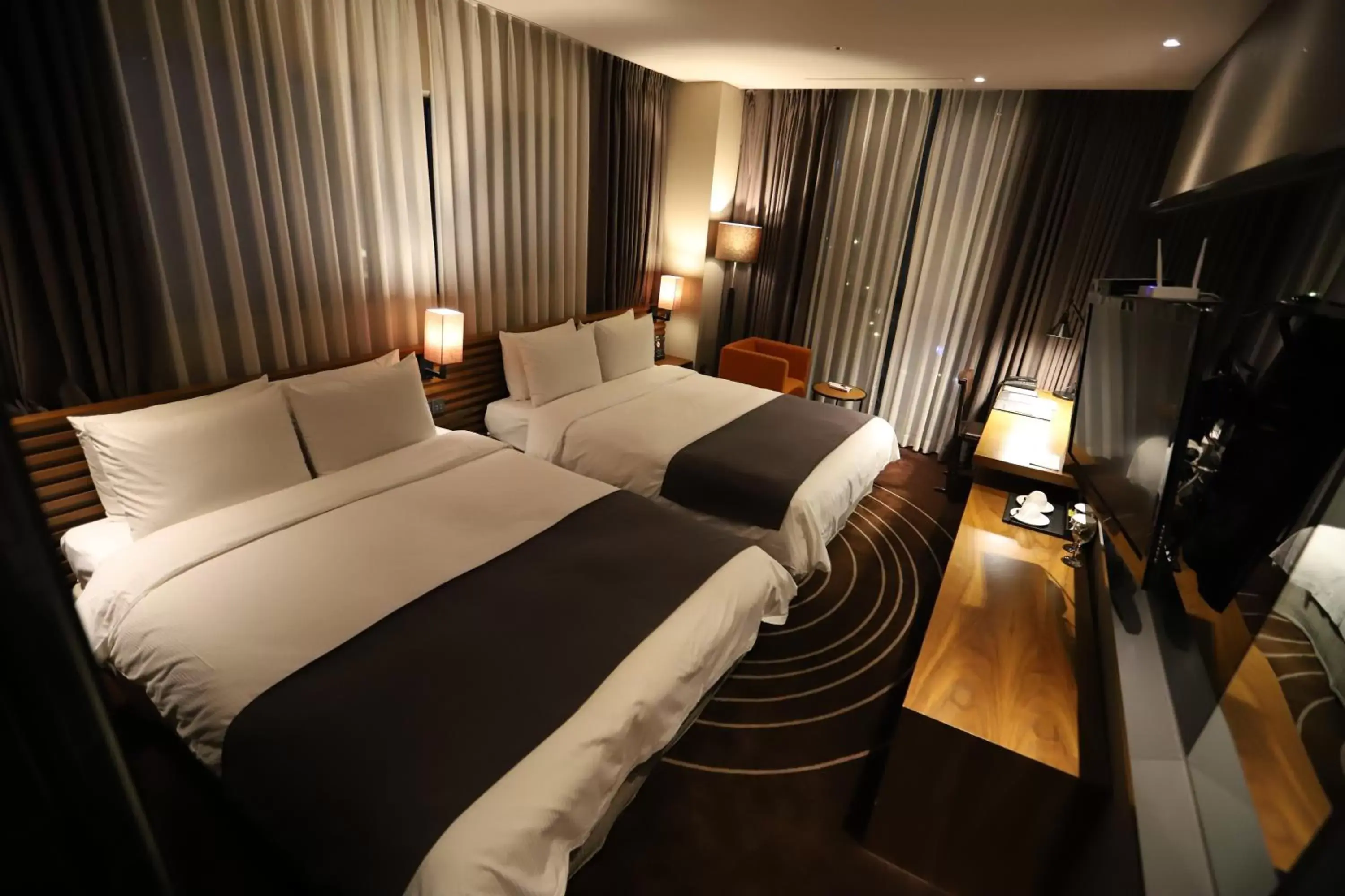 Bedroom, Bed in Best Louis Hamilton Hotel Haeundae