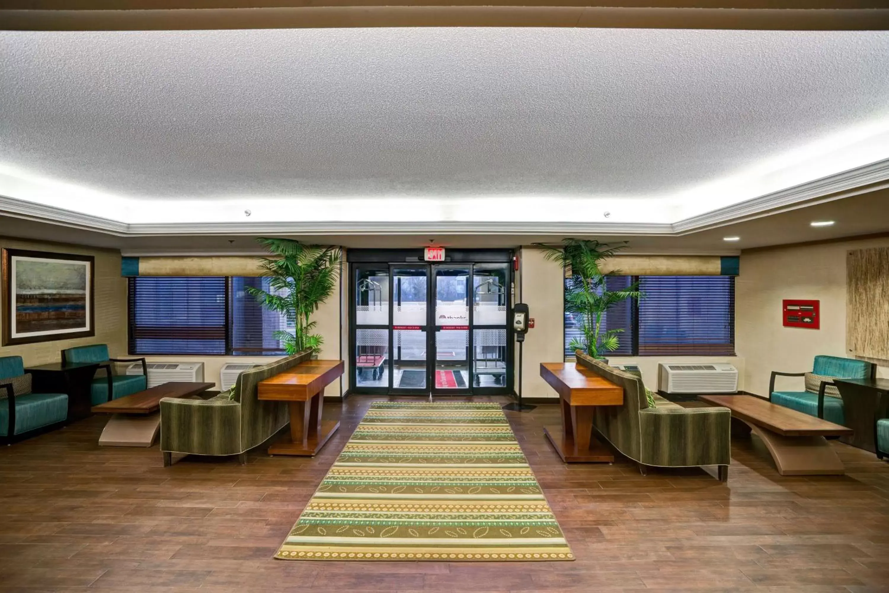 Lobby or reception in Hampton Inn by Hilton Milford