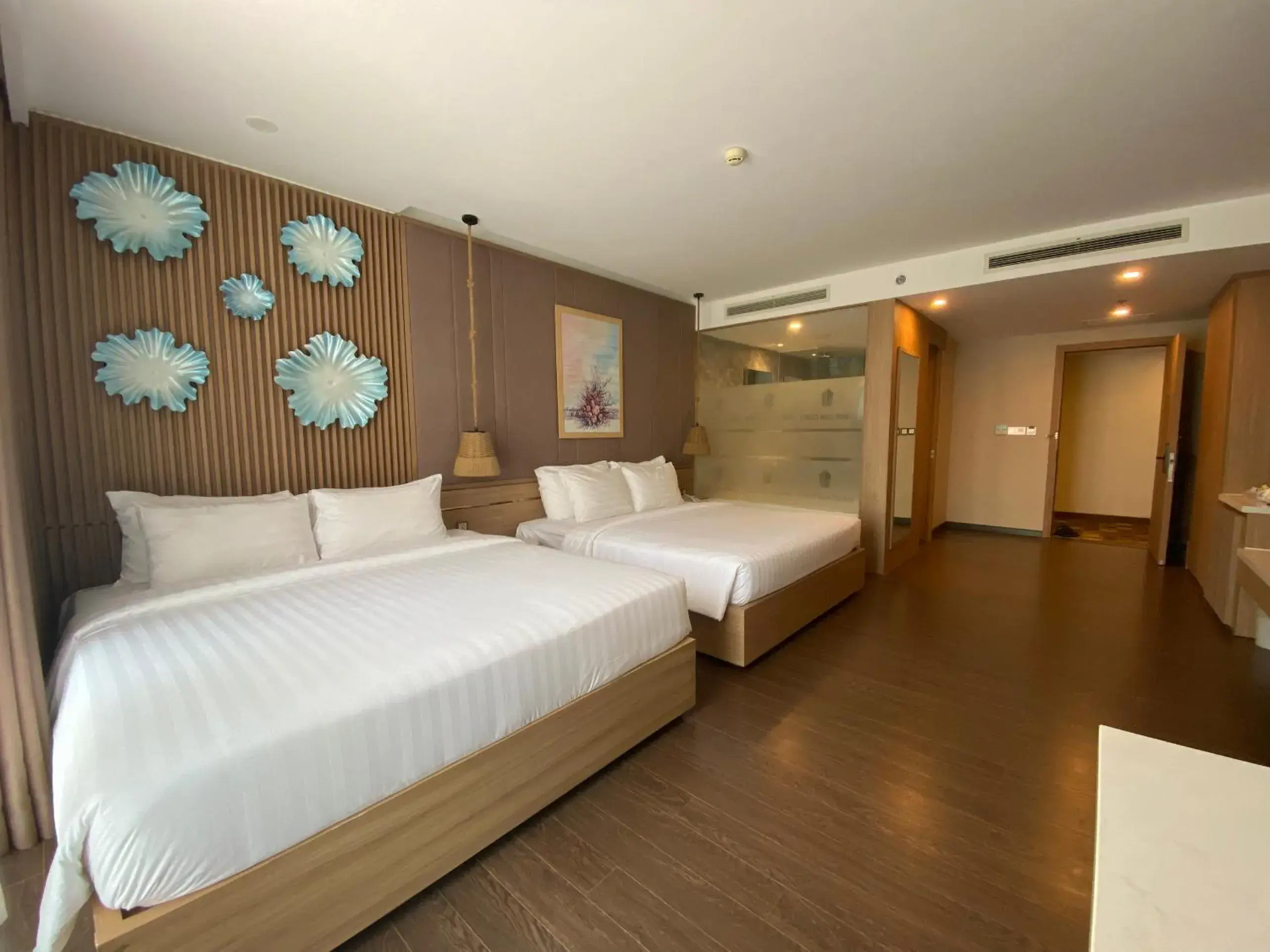 Photo of the whole room, Bed in Virgo Hotel