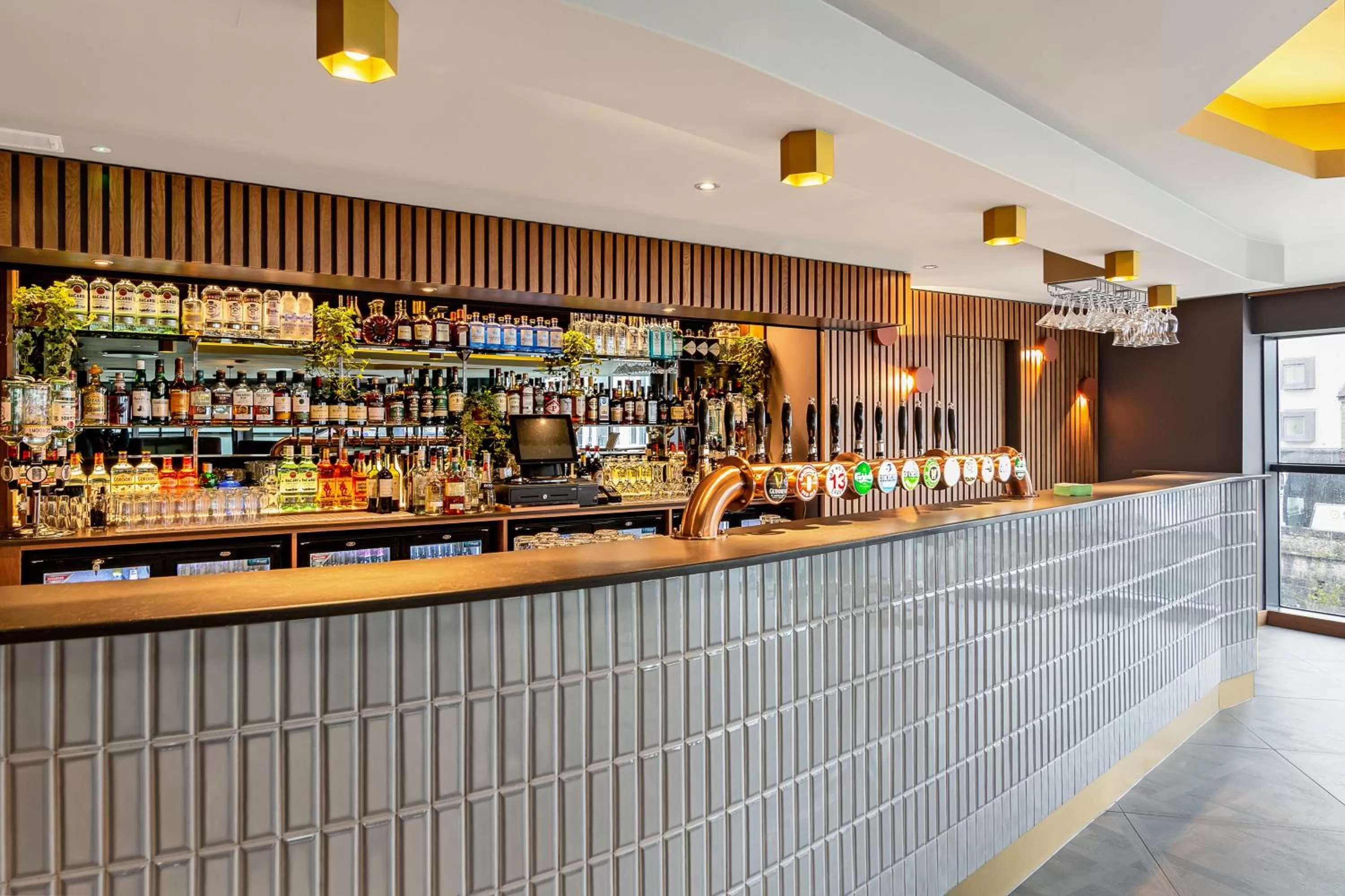 Lounge or bar in The Glasshouse