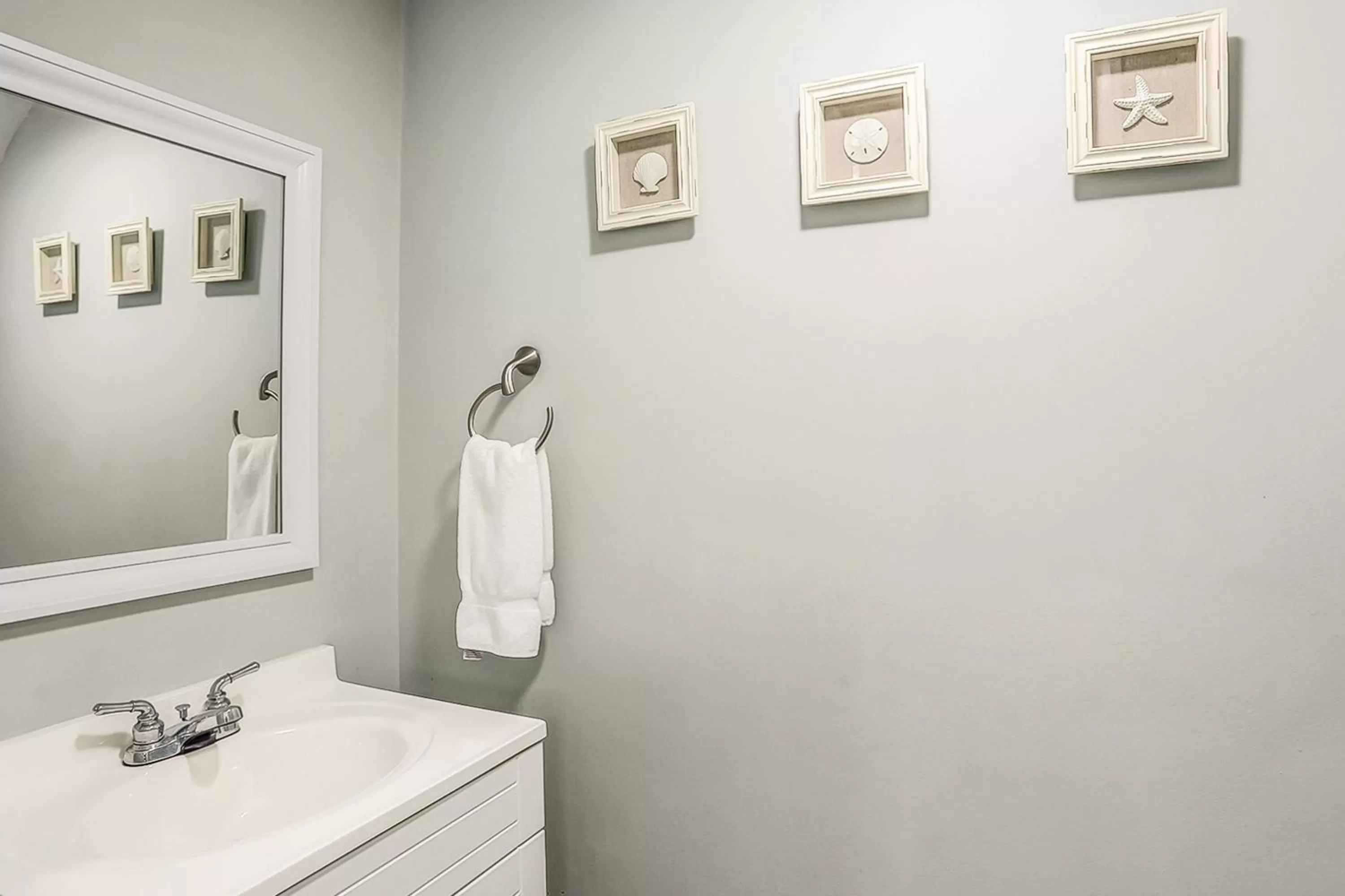 Bathroom in Springwood Villas 14