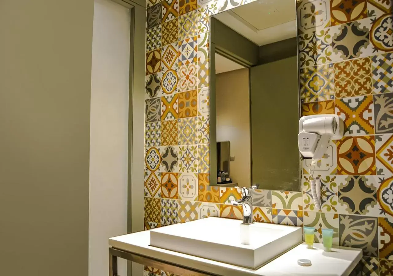 Bathroom in Ibis Styles Dubai Jumeira