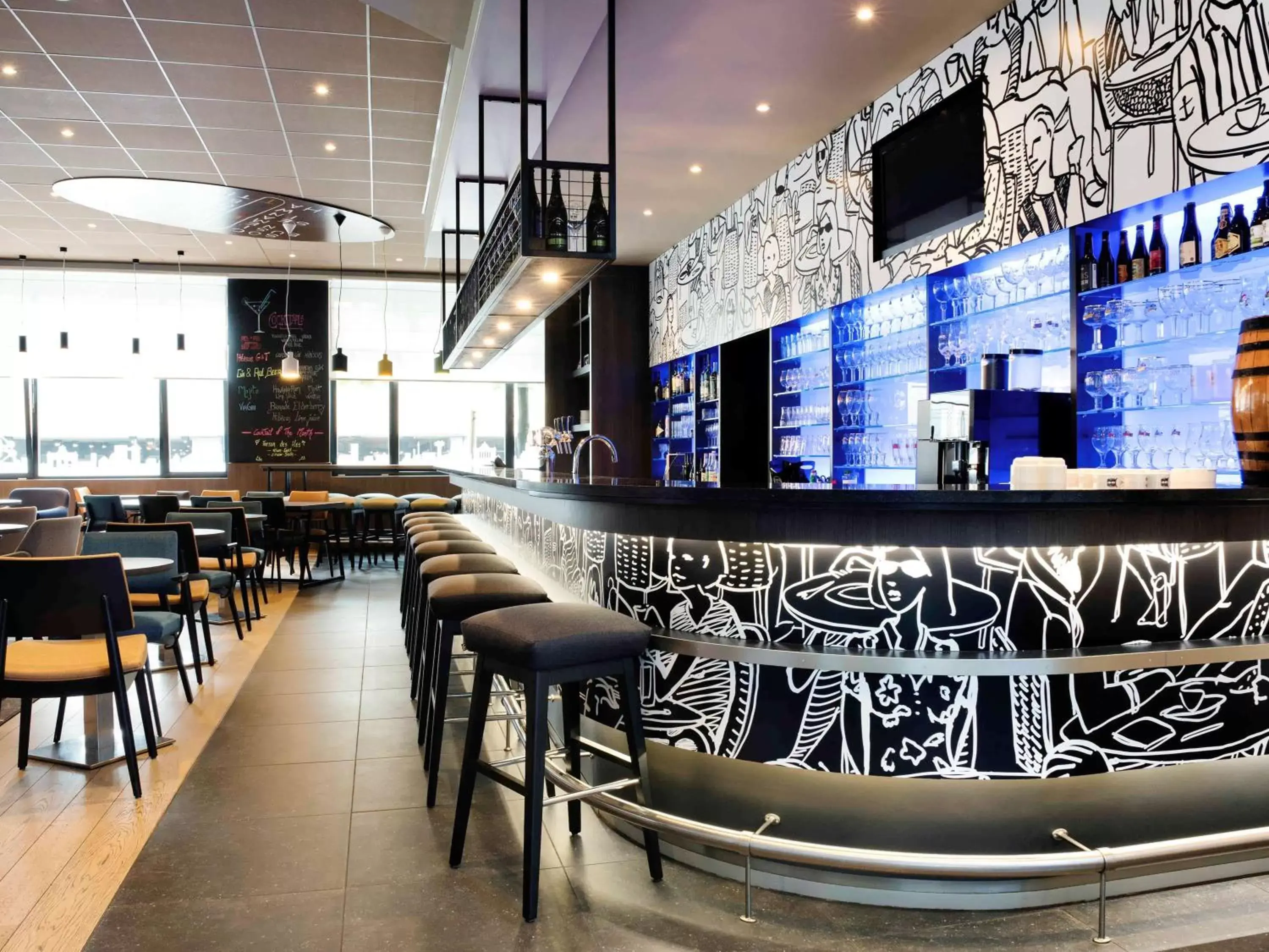 Restaurant/places to eat, Lounge/Bar in ibis Hotel Brussels Centre Gare du Midi