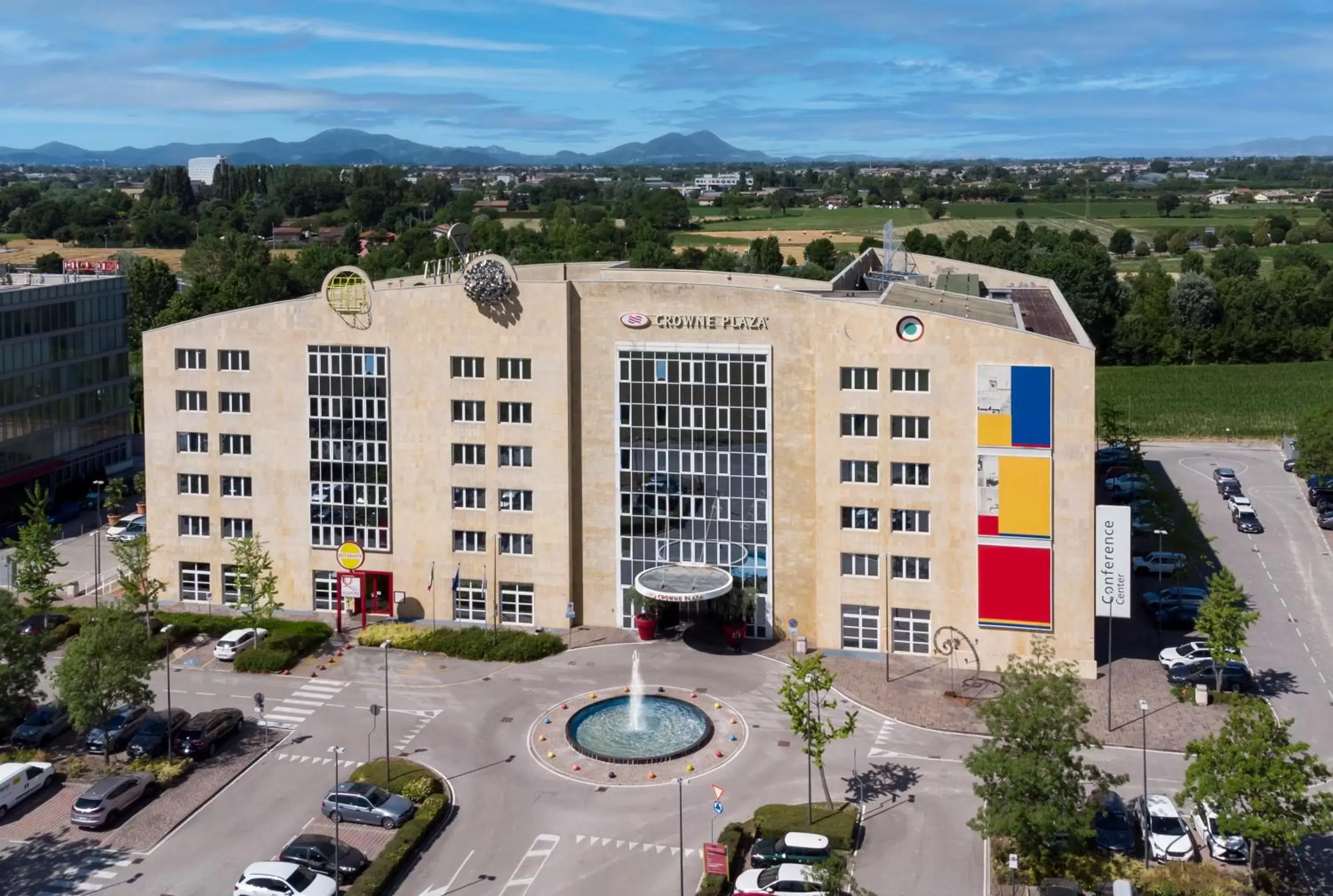 Facade/entrance, Bird's-eye View in Crowne Plaza Padova, an IHG Hotel