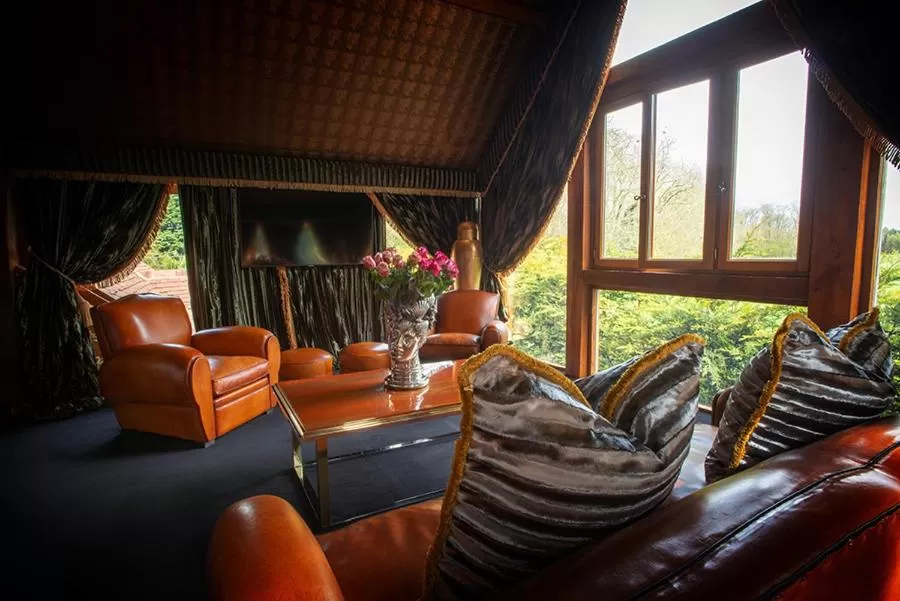 Garden House Suite in Crazy Bear Stadhampton