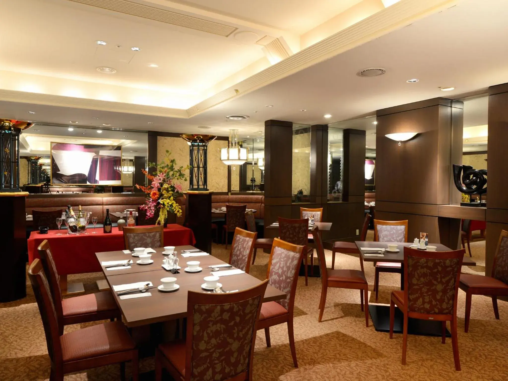 Restaurant/Places to Eat in Hotel Crown Palais Kobe