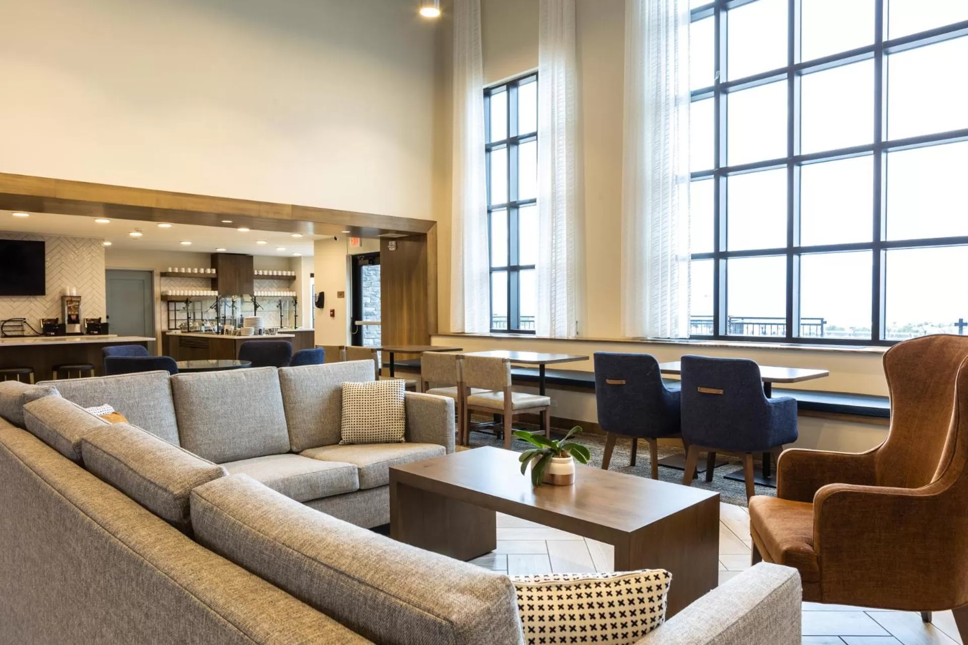 Seating area in Staybridge Suites - Colorado Springs NE Powers by IHG