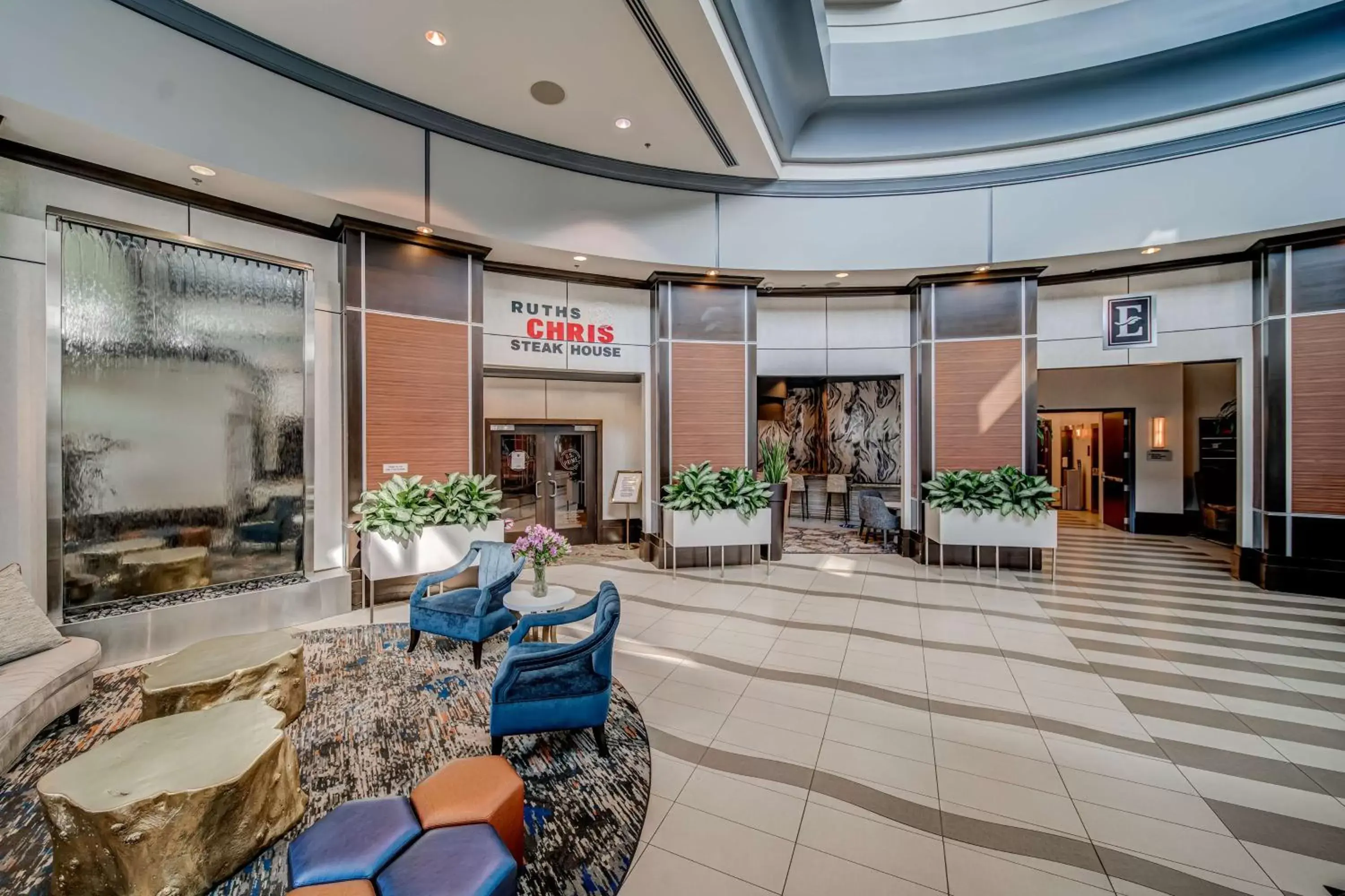 Restaurant/places to eat in Embassy Suites Atlanta - Kennesaw Town Center