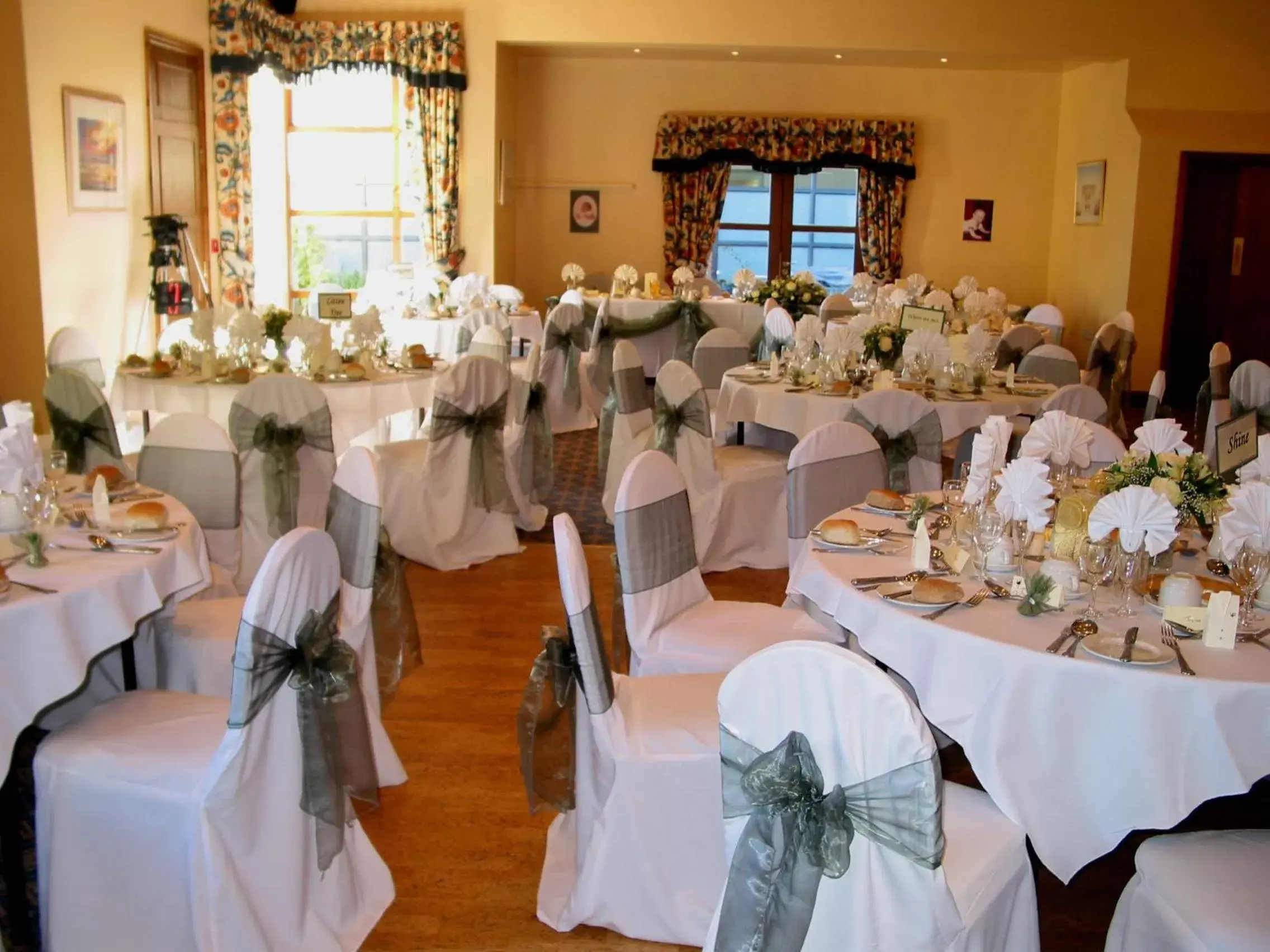 Banquet/Function facilities, Banquet Facilities in Burton Hotel