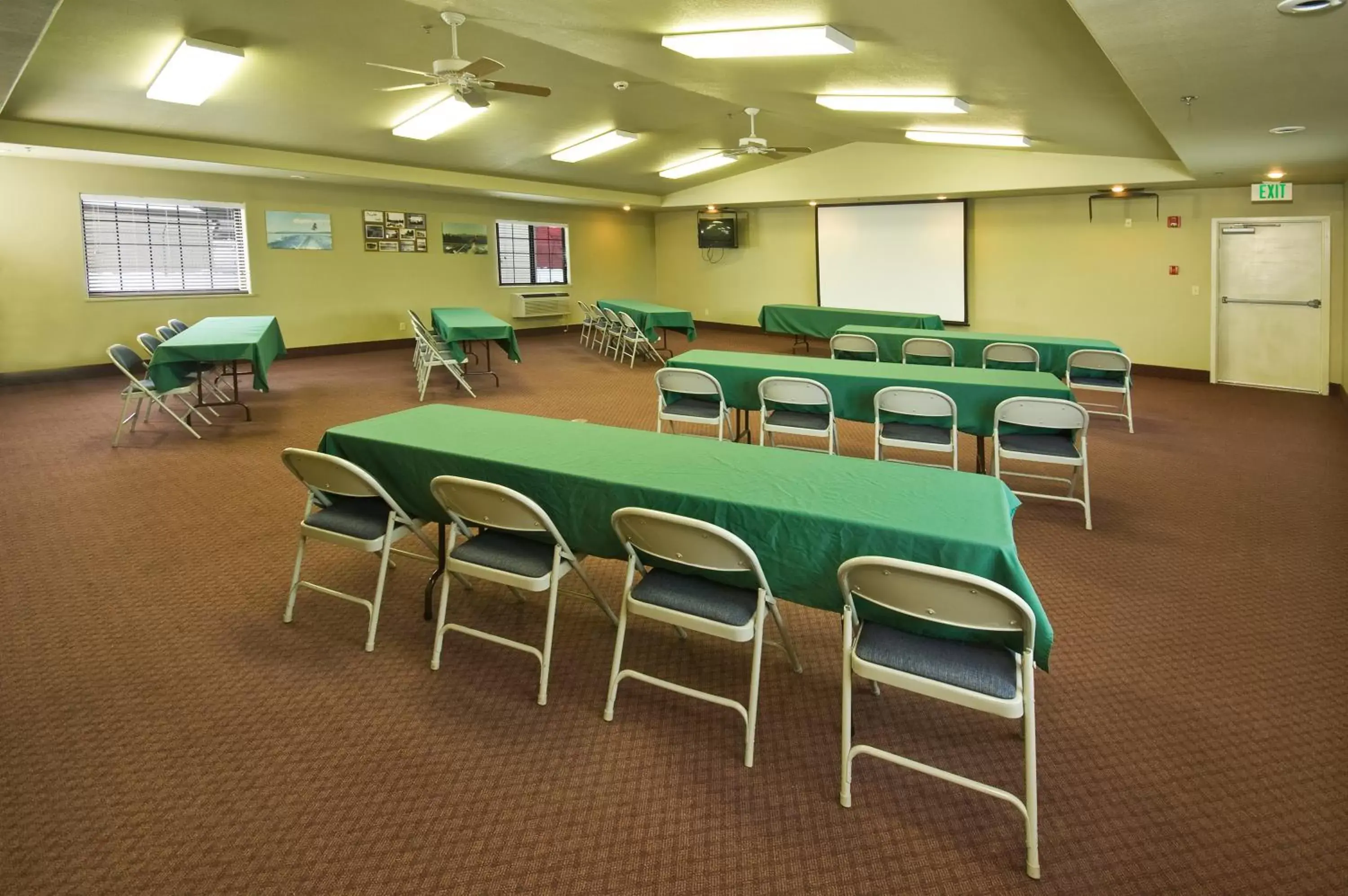 Meeting/conference room in Super 8 by Wyndham McCall