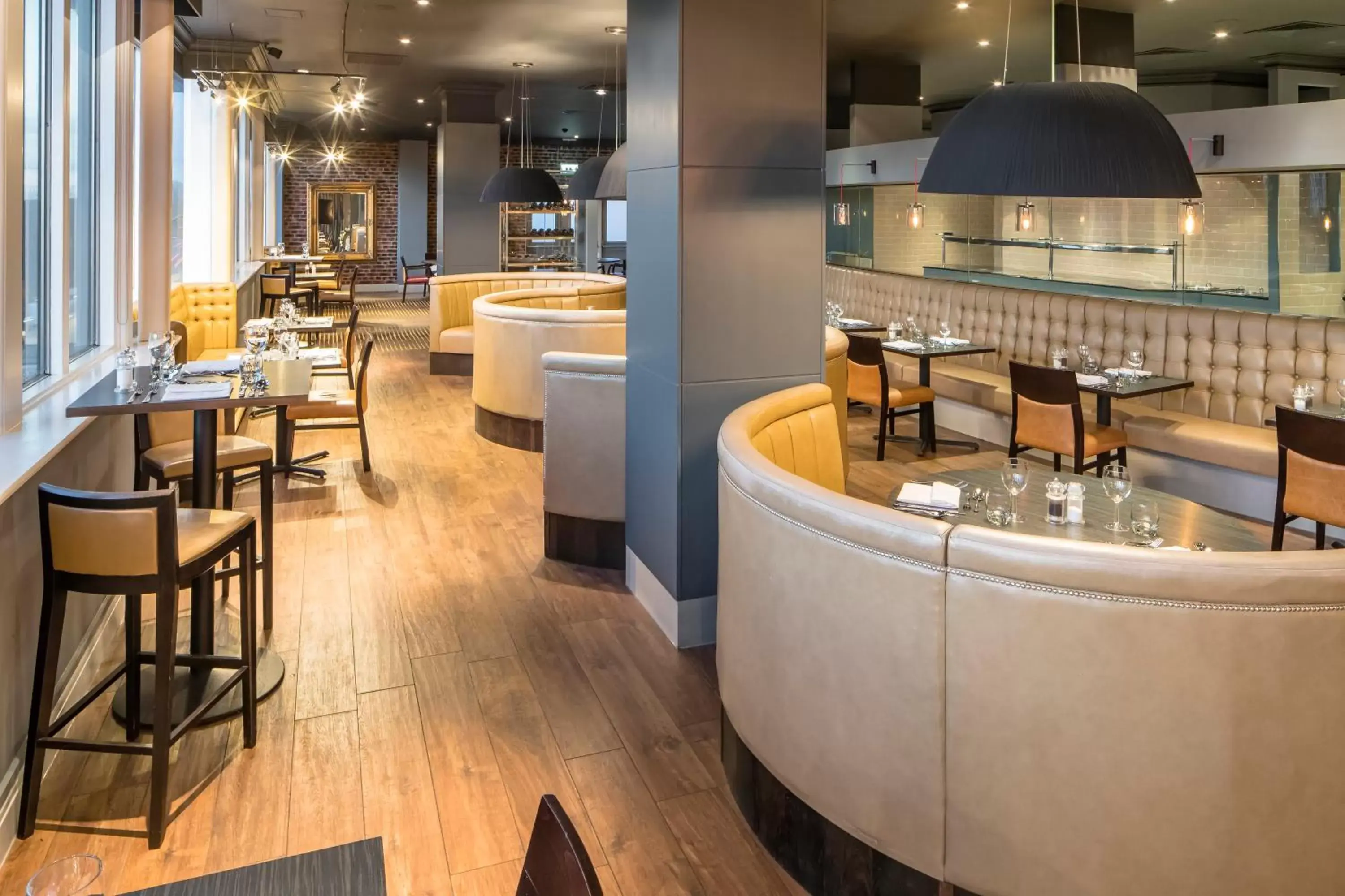 Restaurant/Places to Eat in Crowne Plaza Chester, an IHG Hotel