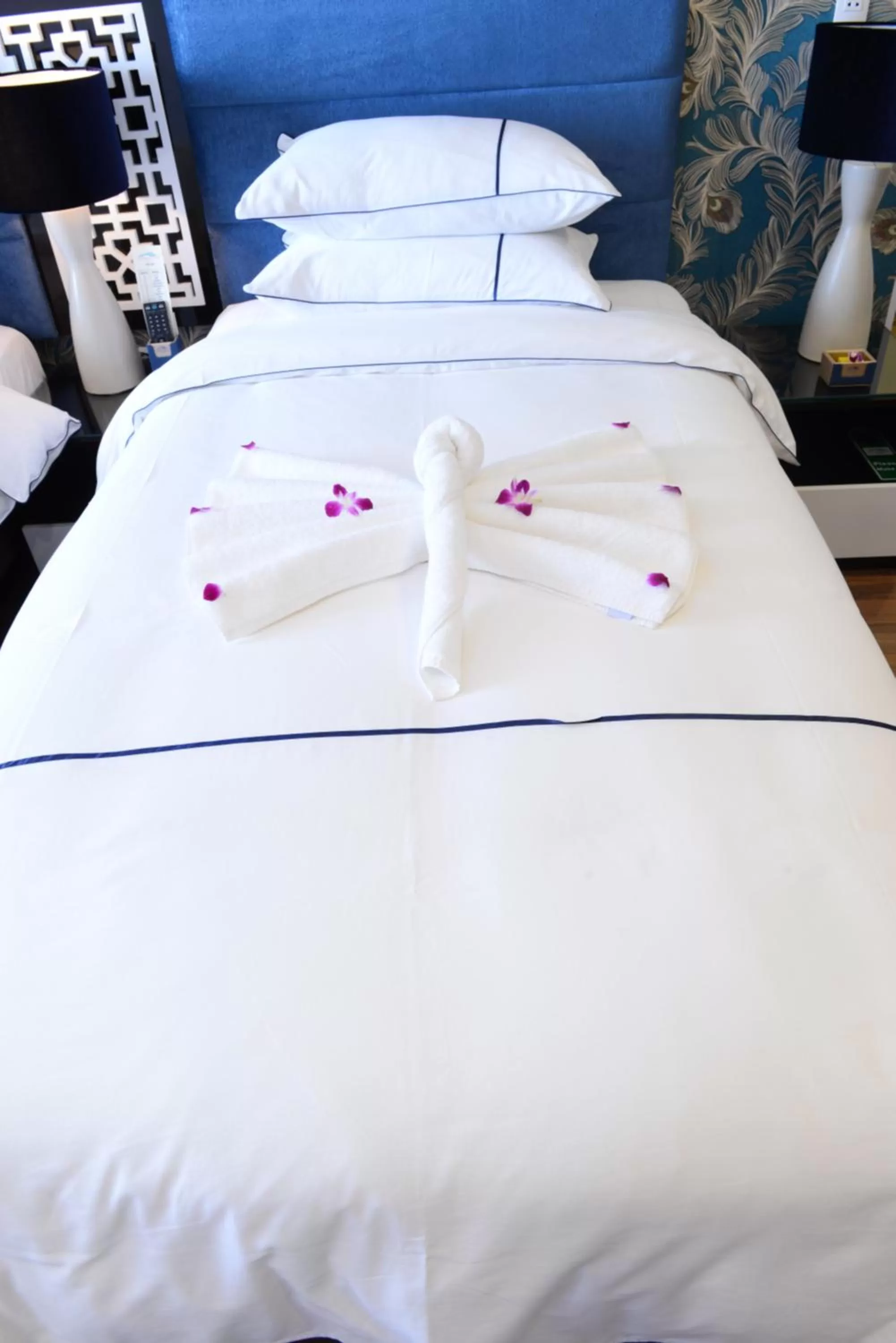 Bed in Hanoi Emerald Waters Hotel & Spa