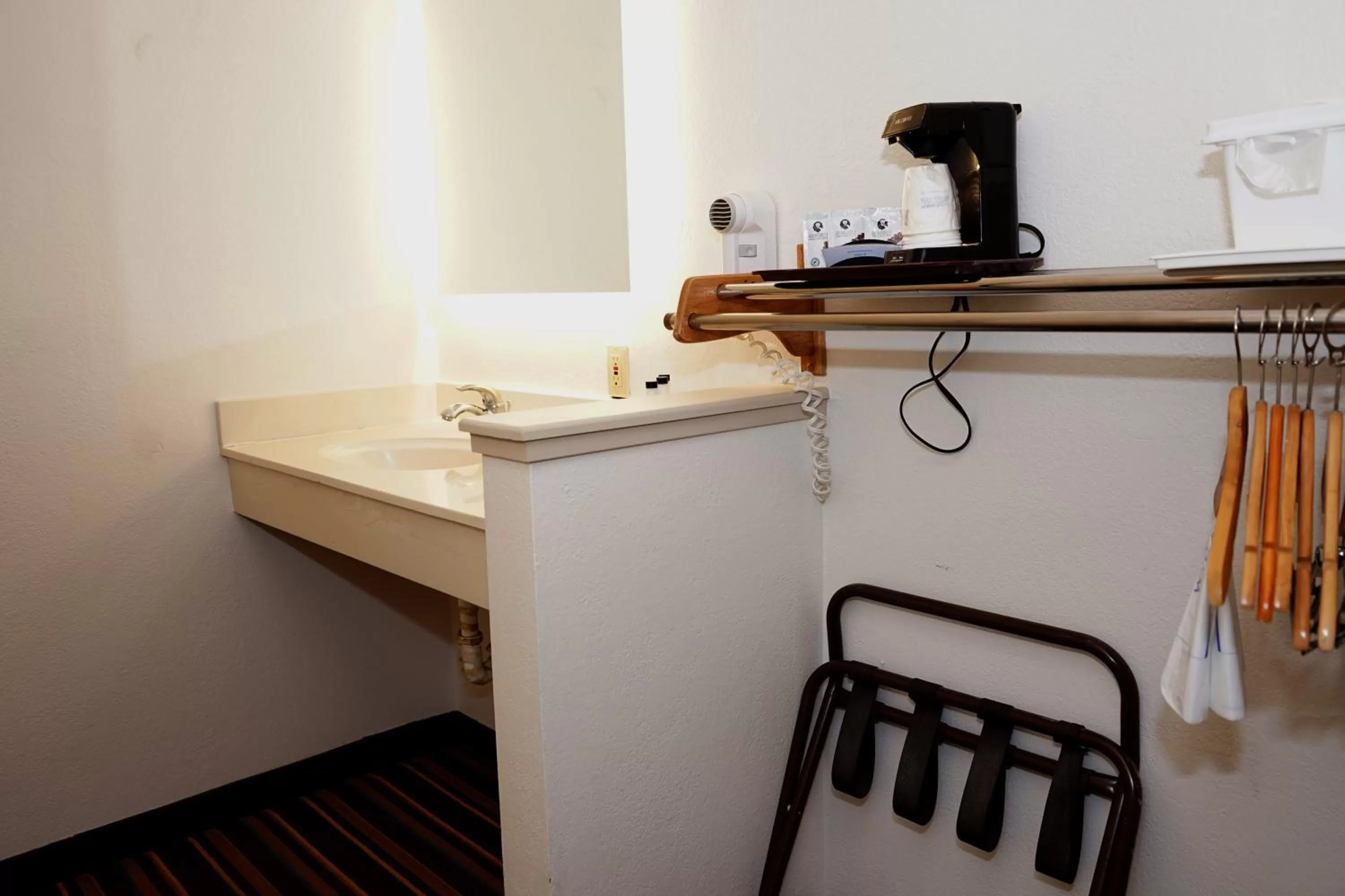 Howard Johnson by Wyndham Salinas