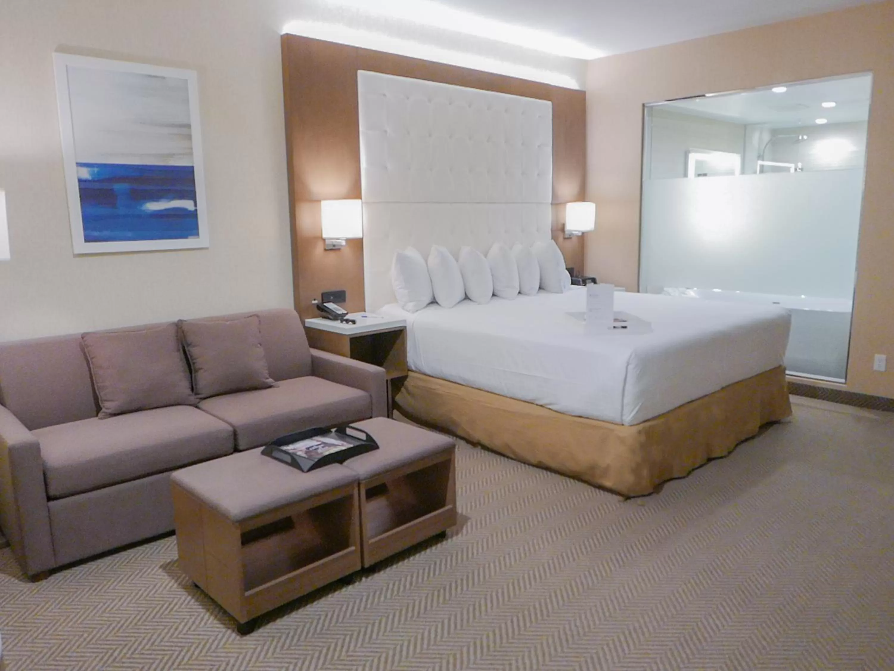 Bed in Wyndham Anaheim