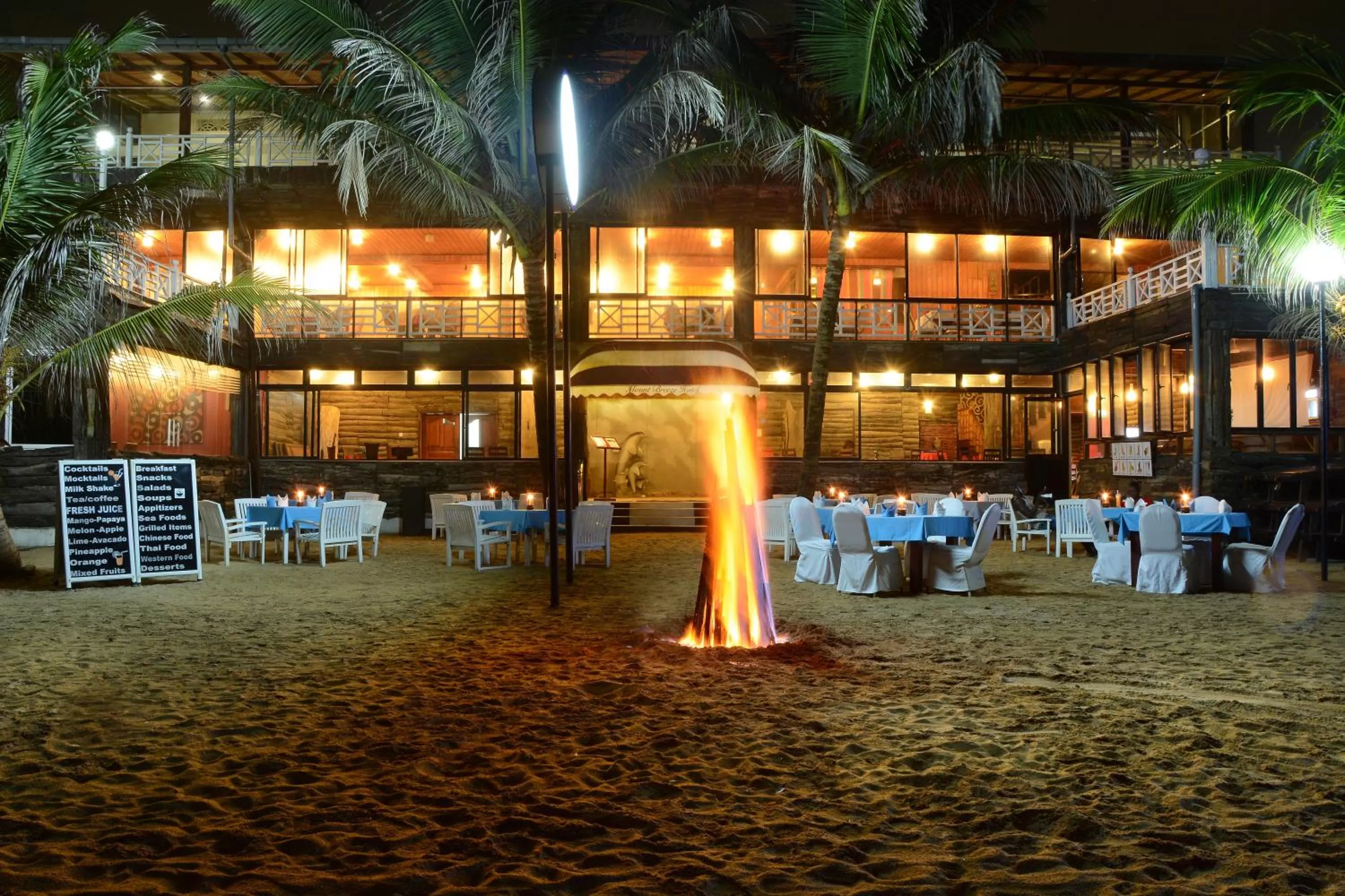 Restaurant/places to eat, Banquet Facilities in Mount Breeze Hotel