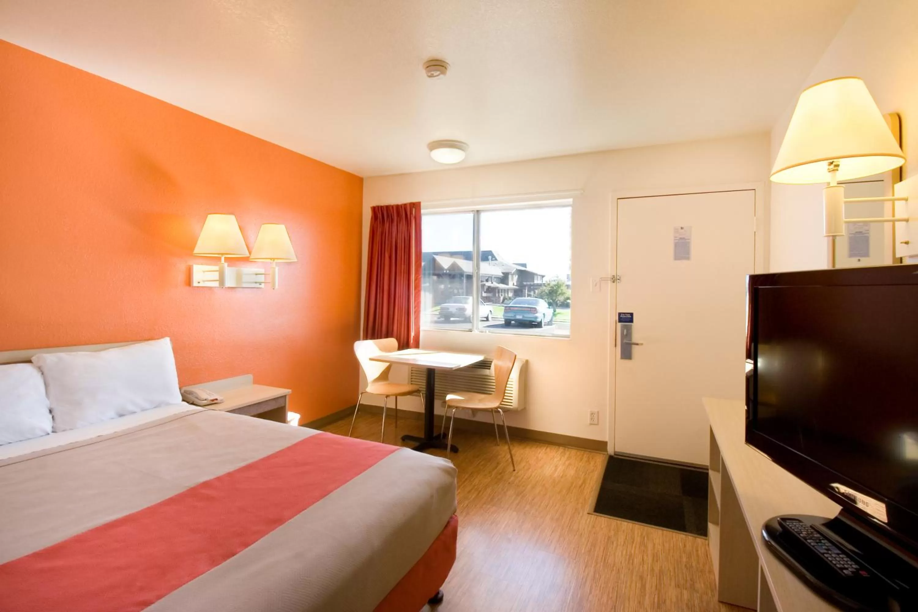 Bedroom, Bed in Motel 6-Pendleton, OR