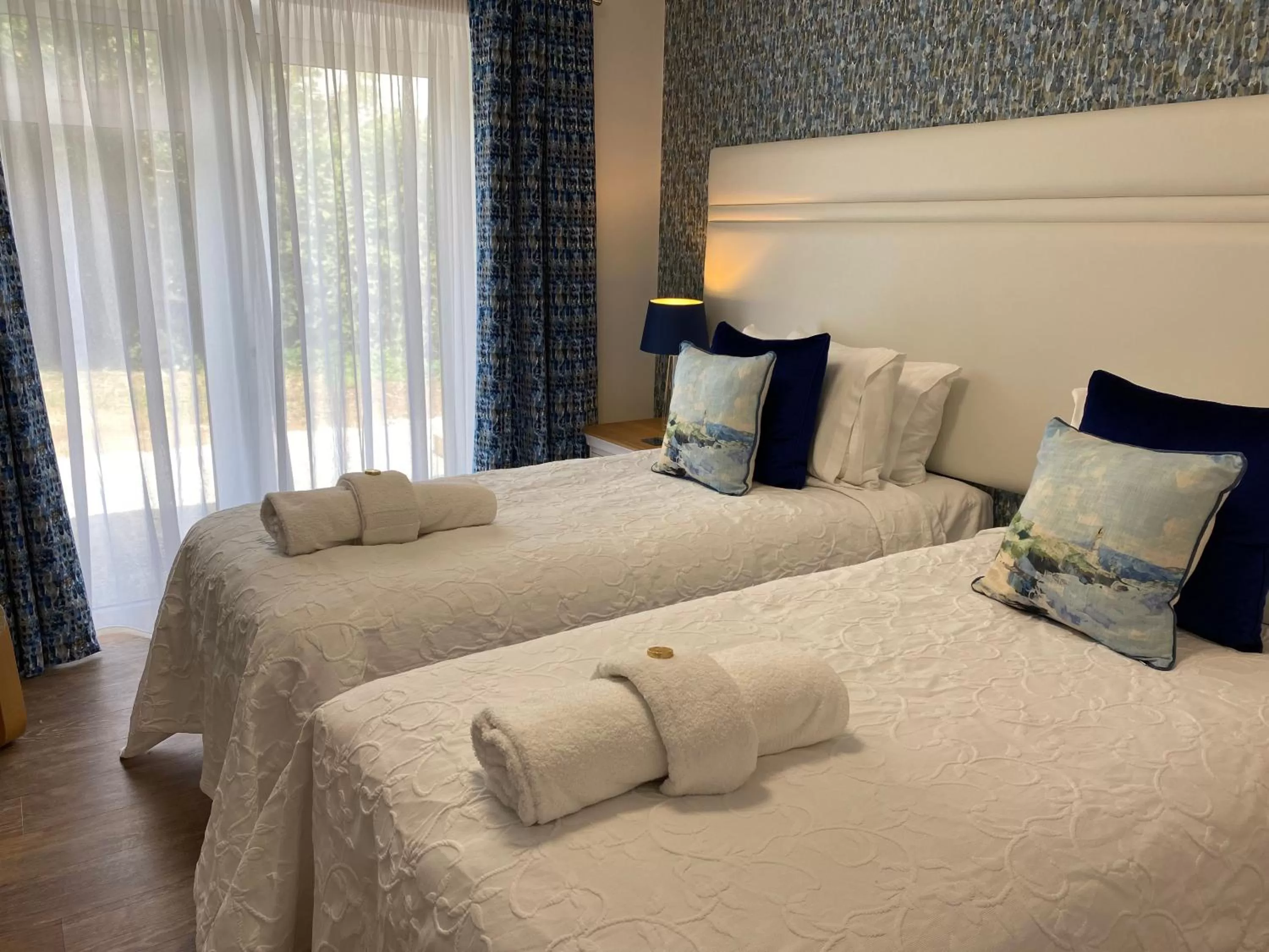 Bed in Toppesfield House B&B