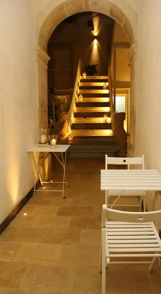 Lounge or bar in Hotel Gargallo