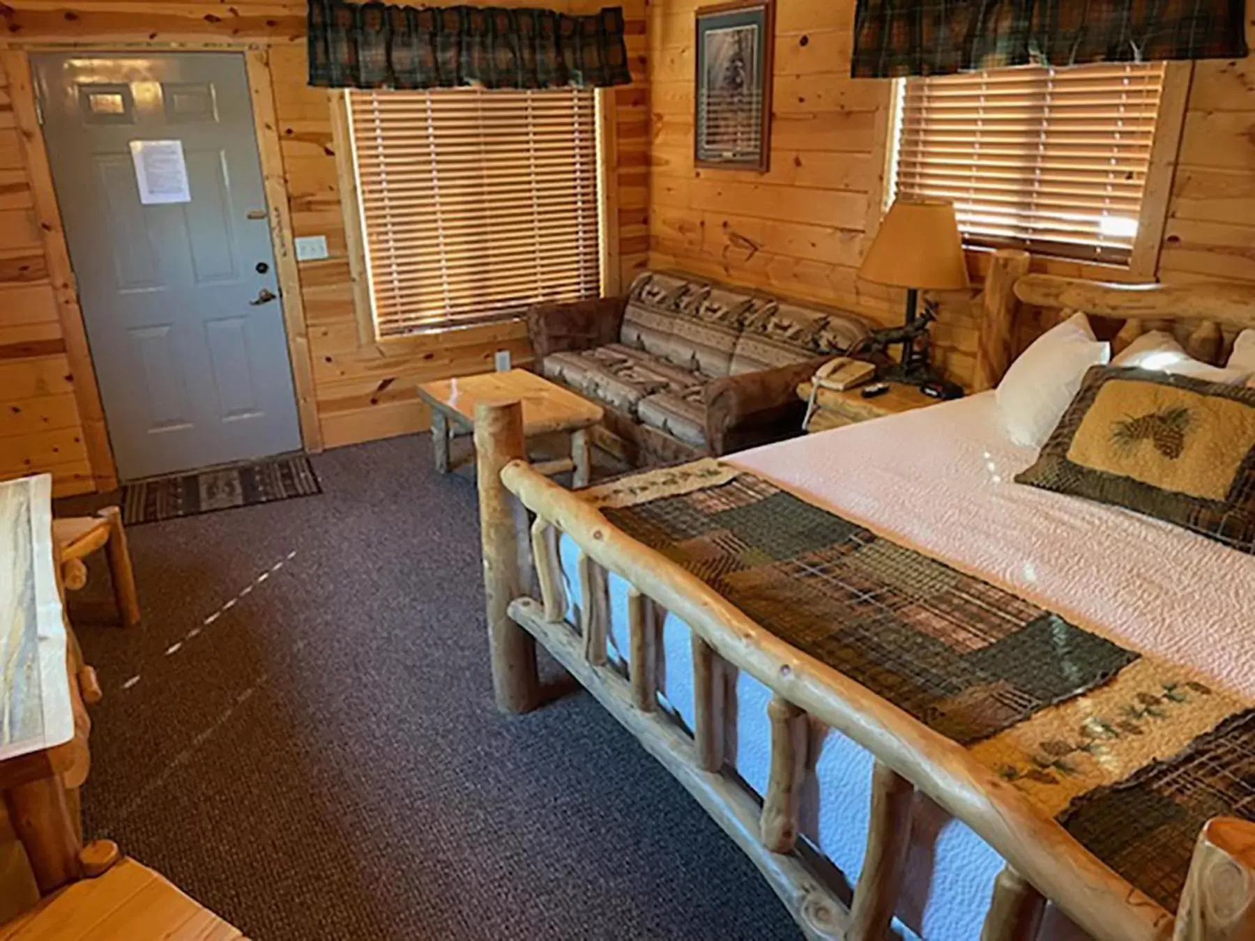 Bedroom, Kitchen/Kitchenette in Badlands Frontier Cabins