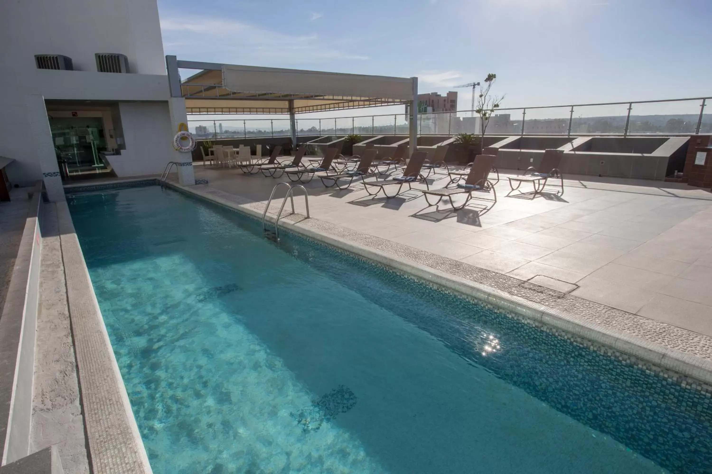 Swimming Pool in Holiday Inn Queretaro Zona Krystal, an IHG Hotel