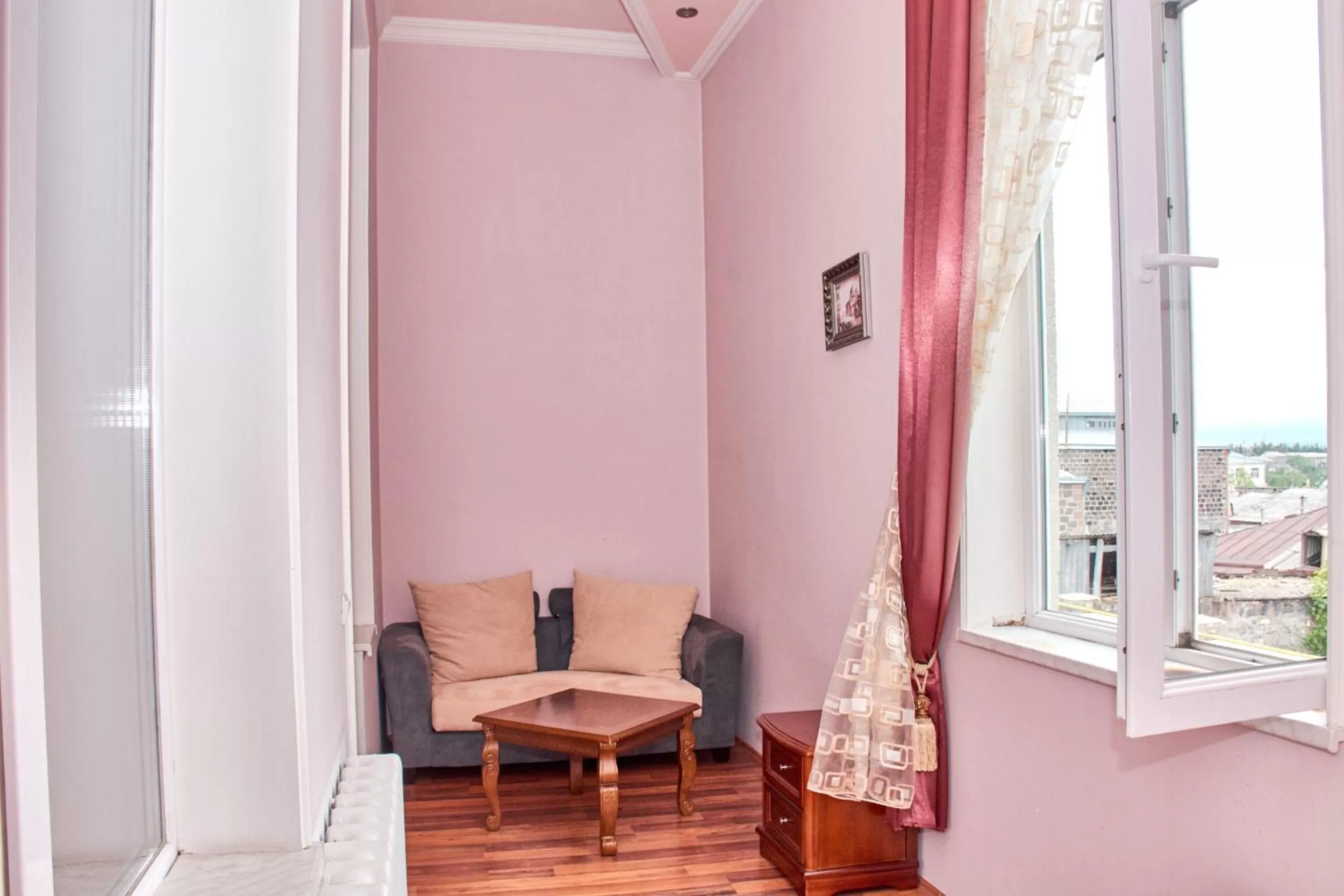 Seating Area in Hotel Art-Seg