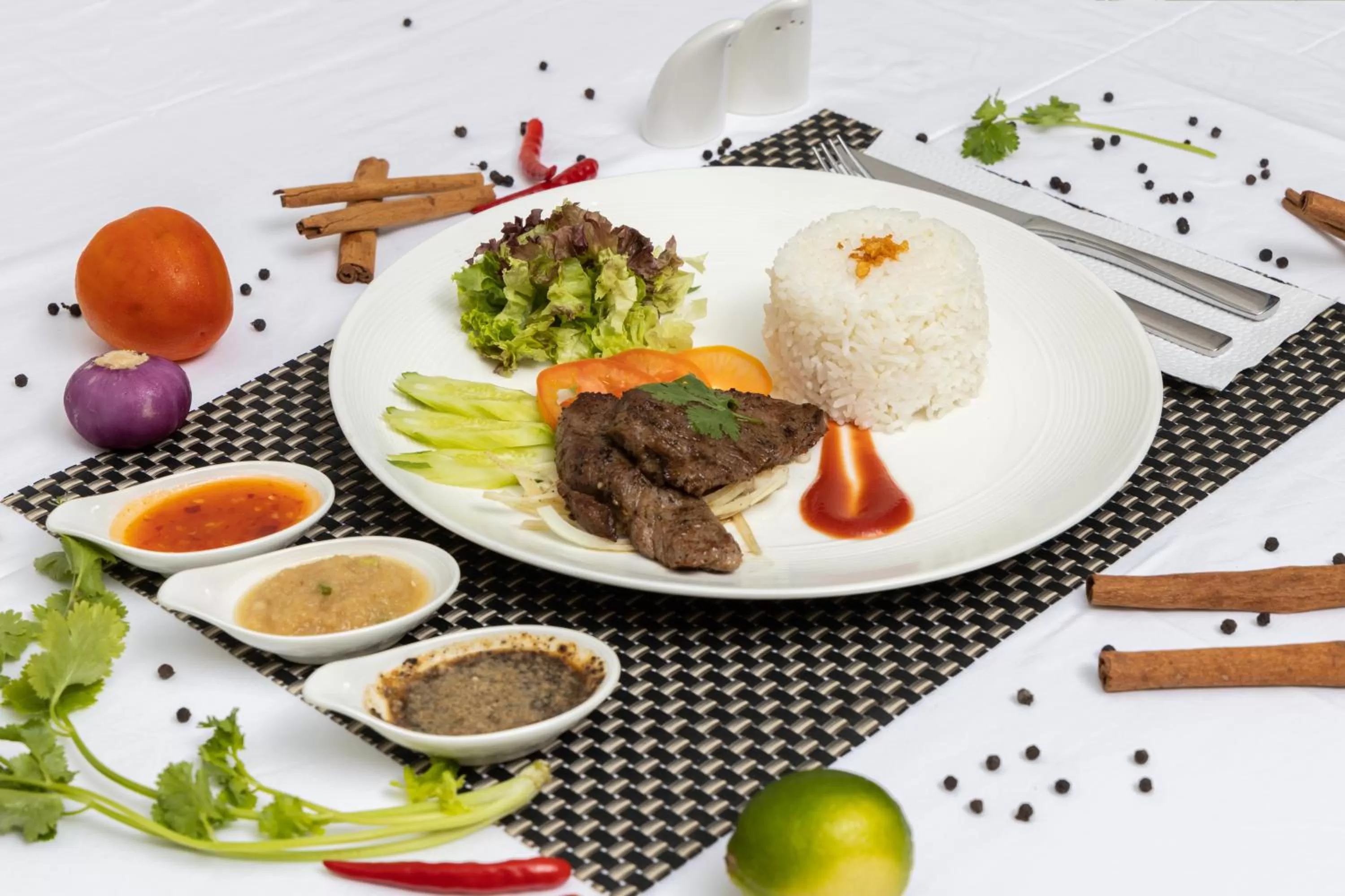 Restaurant/places to eat in Blanc Smith Residence