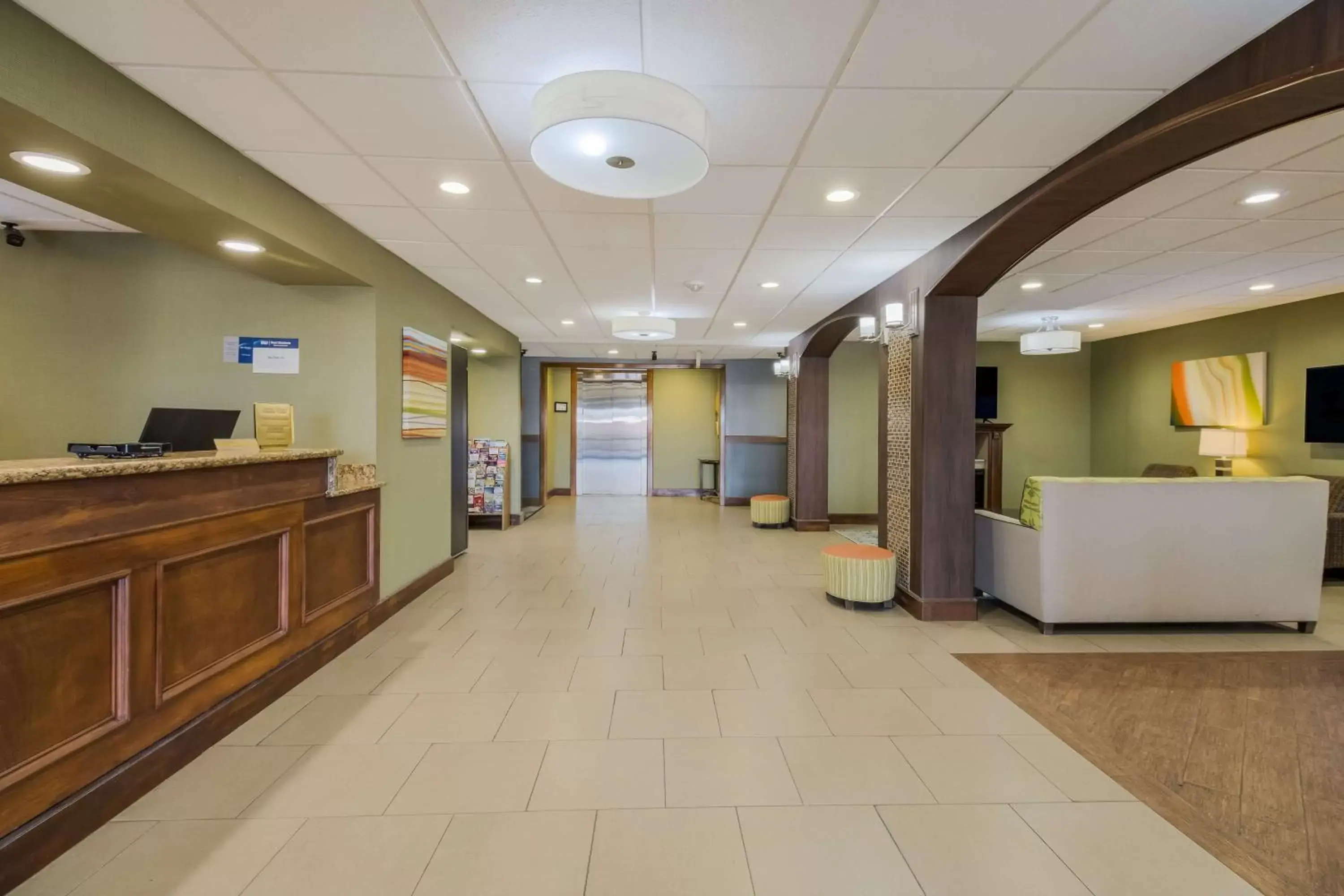 Lobby or reception, Lobby/Reception in Best Western Temple Inn & Suites