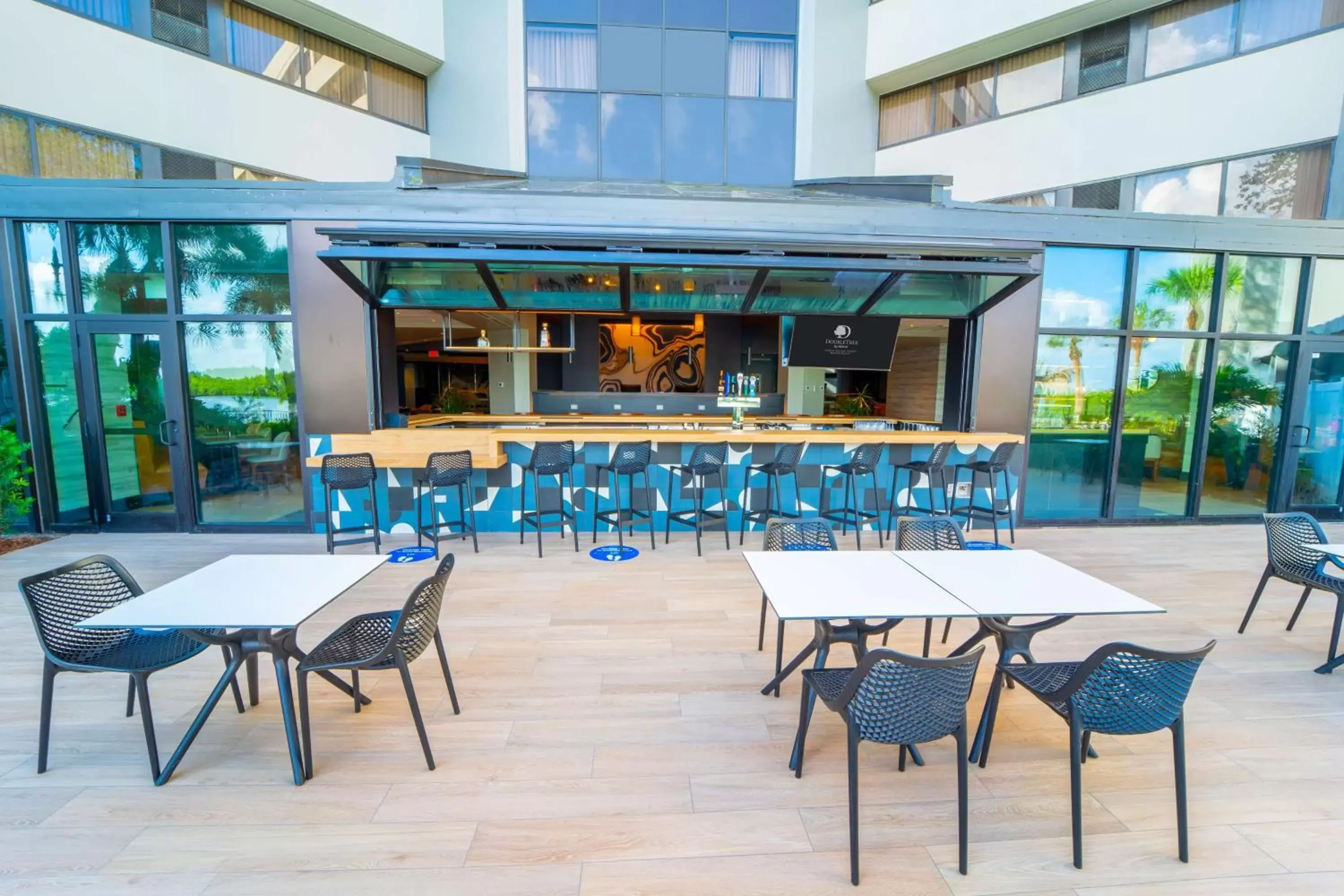 Restaurant/places to eat in DoubleTree by Hilton Tampa Rocky Point Waterfront Restaurant/places to eat in DoubleTree by Hilton Tampa Rocky Point Waterfront