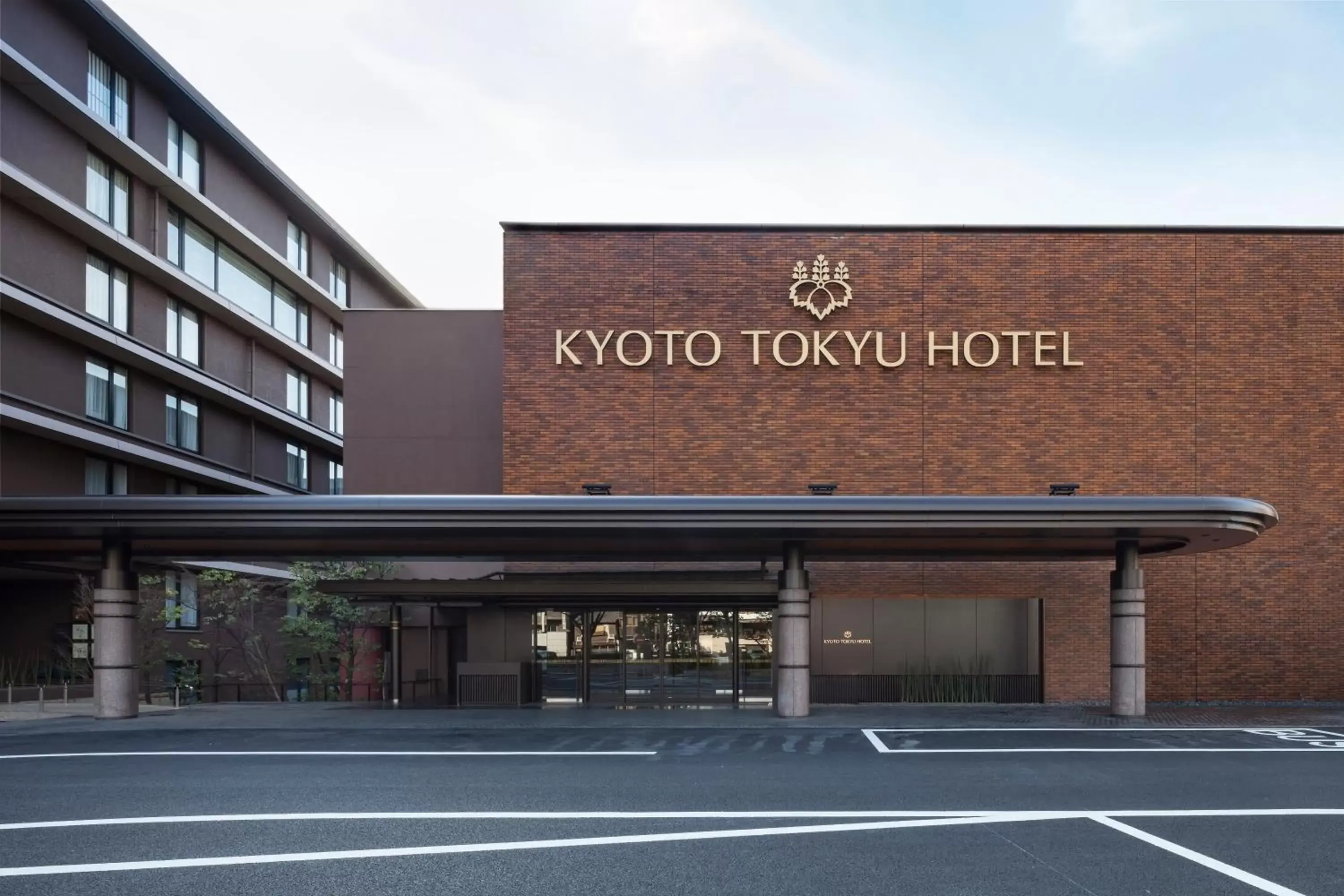 Property building in Kyoto Tokyu Hotel