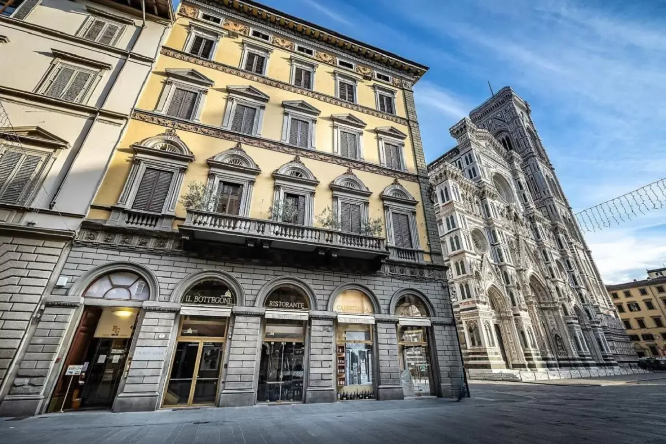 Property building in Palazzo Gamba Apartments al Duomo