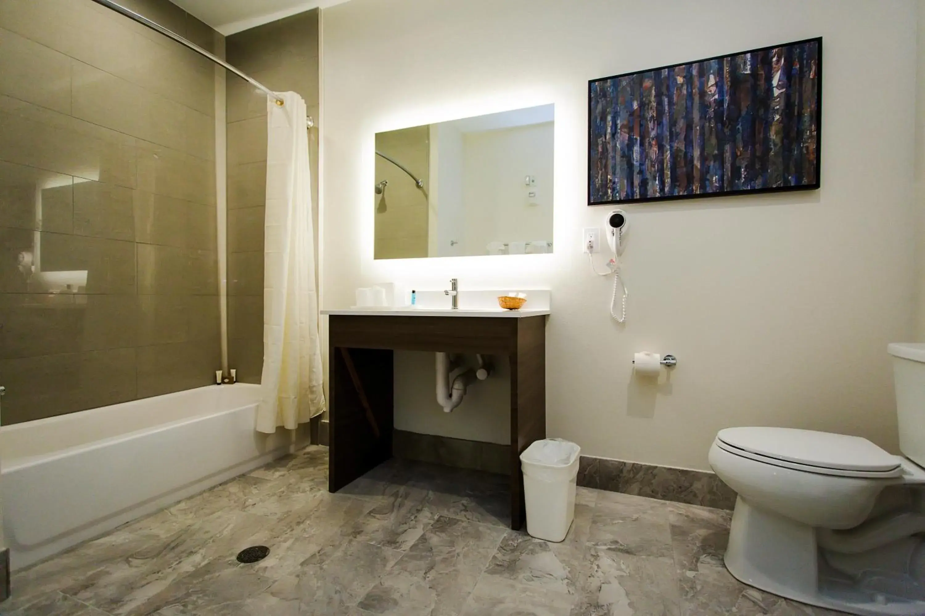 Shower, Bathroom in Palace Inn Blue US-59 & Gessner