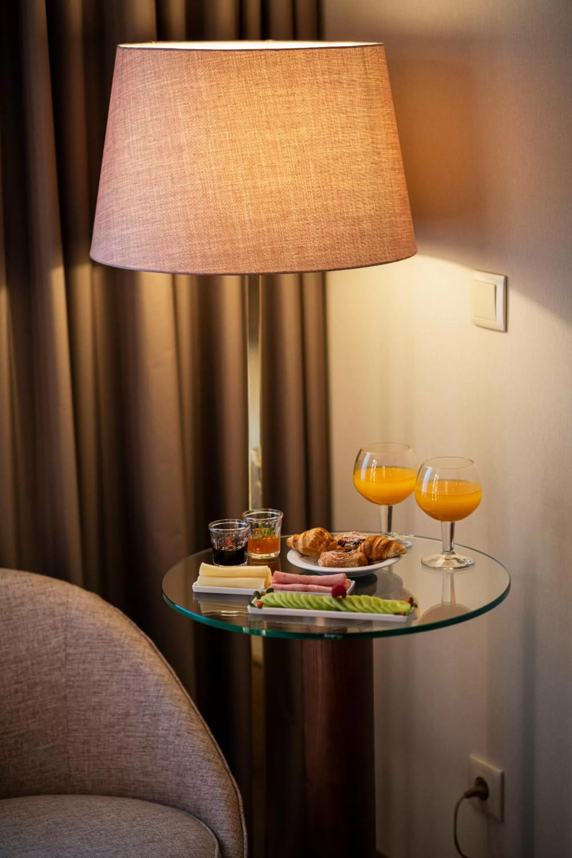 Food and drinks in TURIM Oporto Hotel