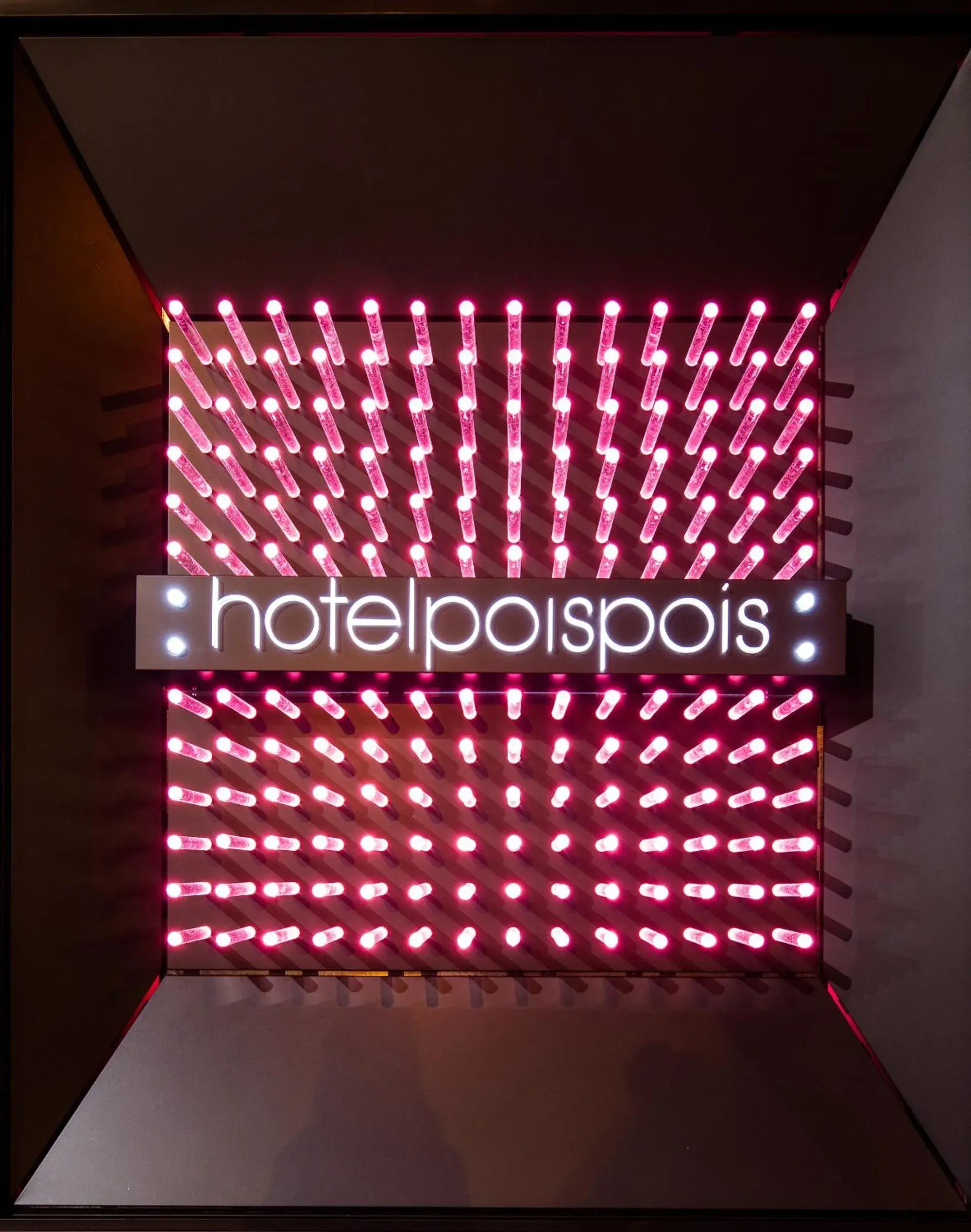Property building in hotelpoispois