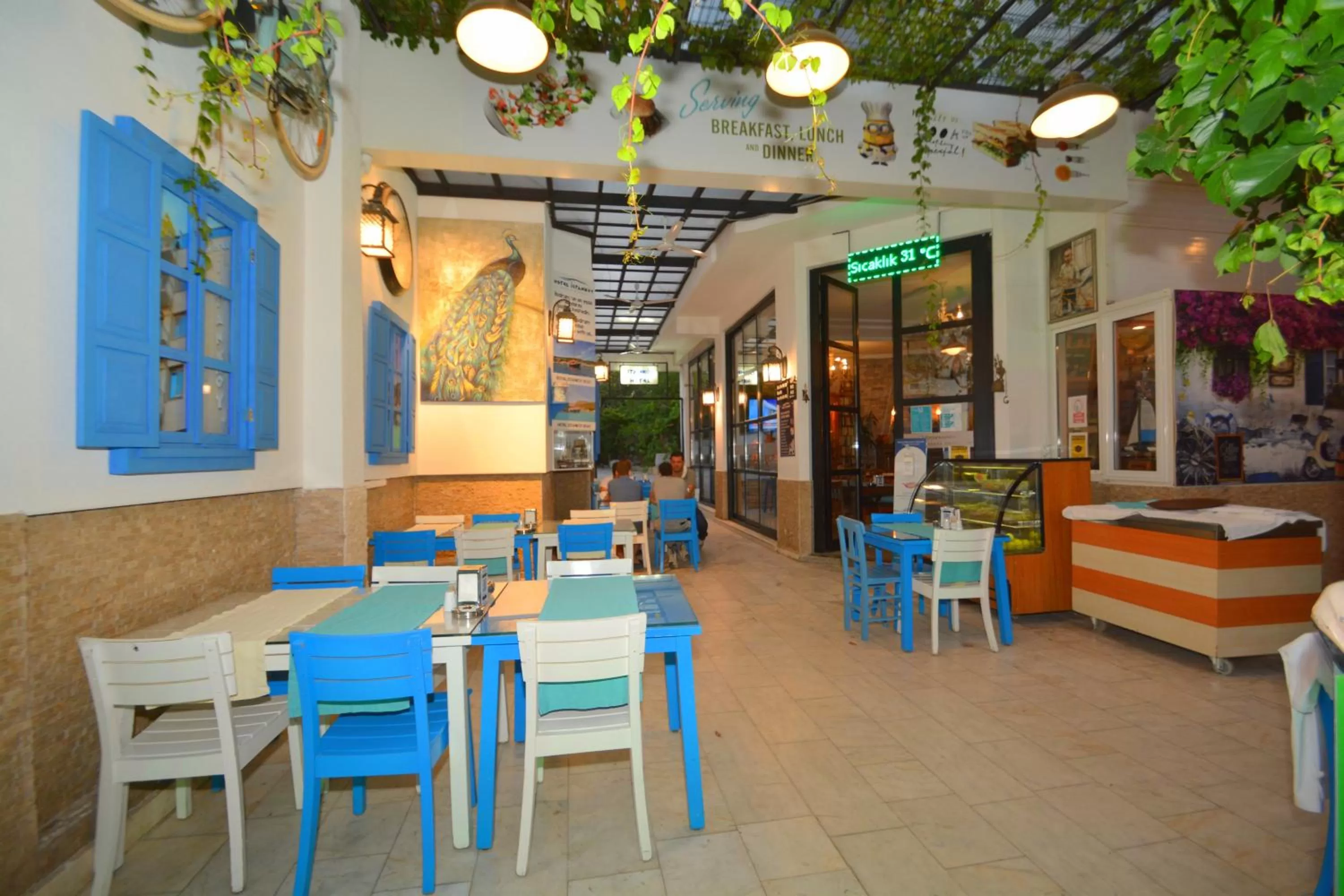 Restaurant/places to eat in Istankoy Hotel