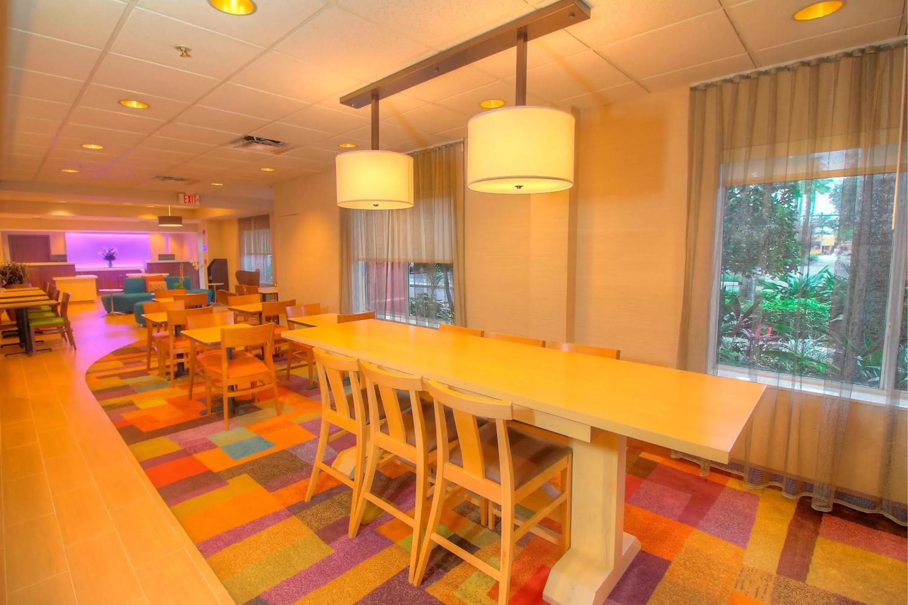 Restaurant/places to eat, Lounge/Bar in Fairfield Inn & Suites By Marriott Jupiter