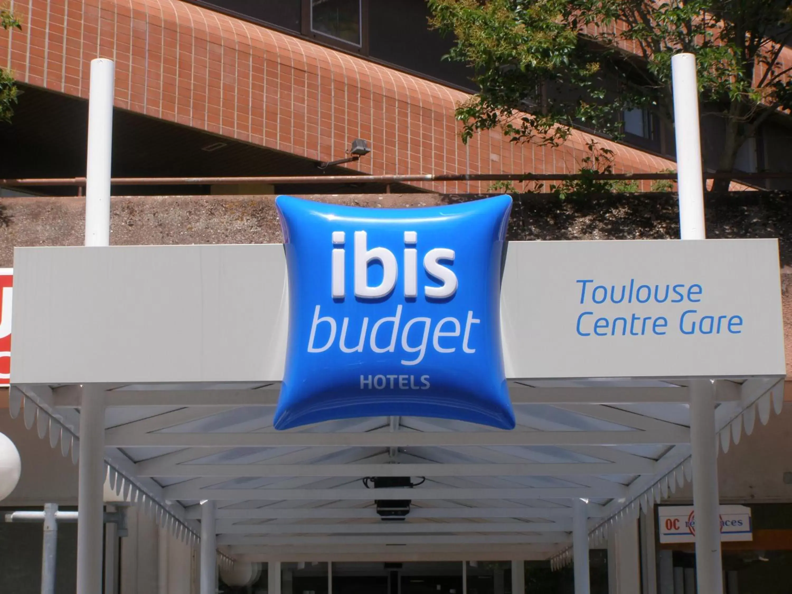 Facade/entrance, Property Logo/Sign in ibis budget Toulouse Centre Gare