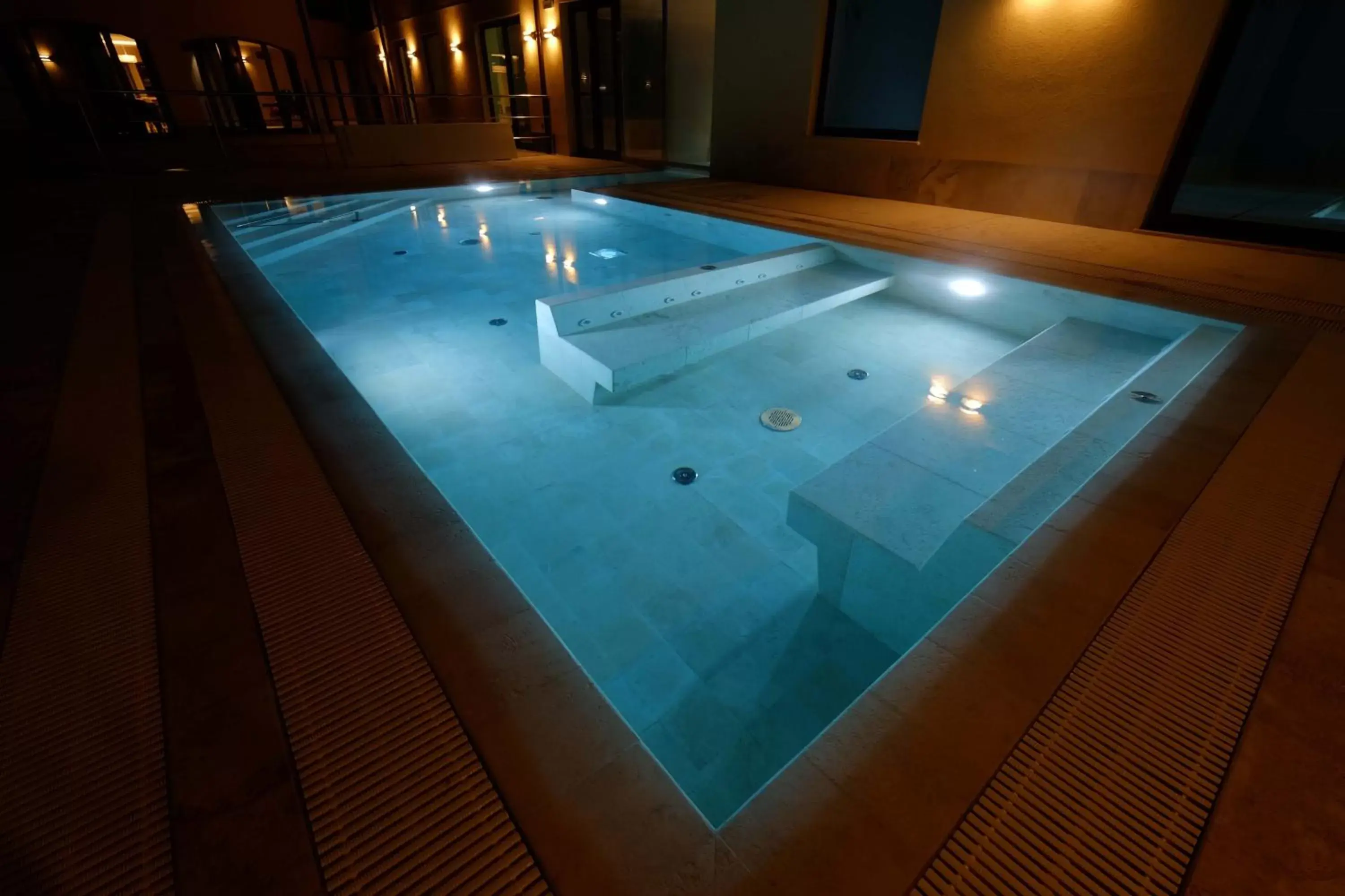 Swimming Pool in SPA Roero Relax Resort