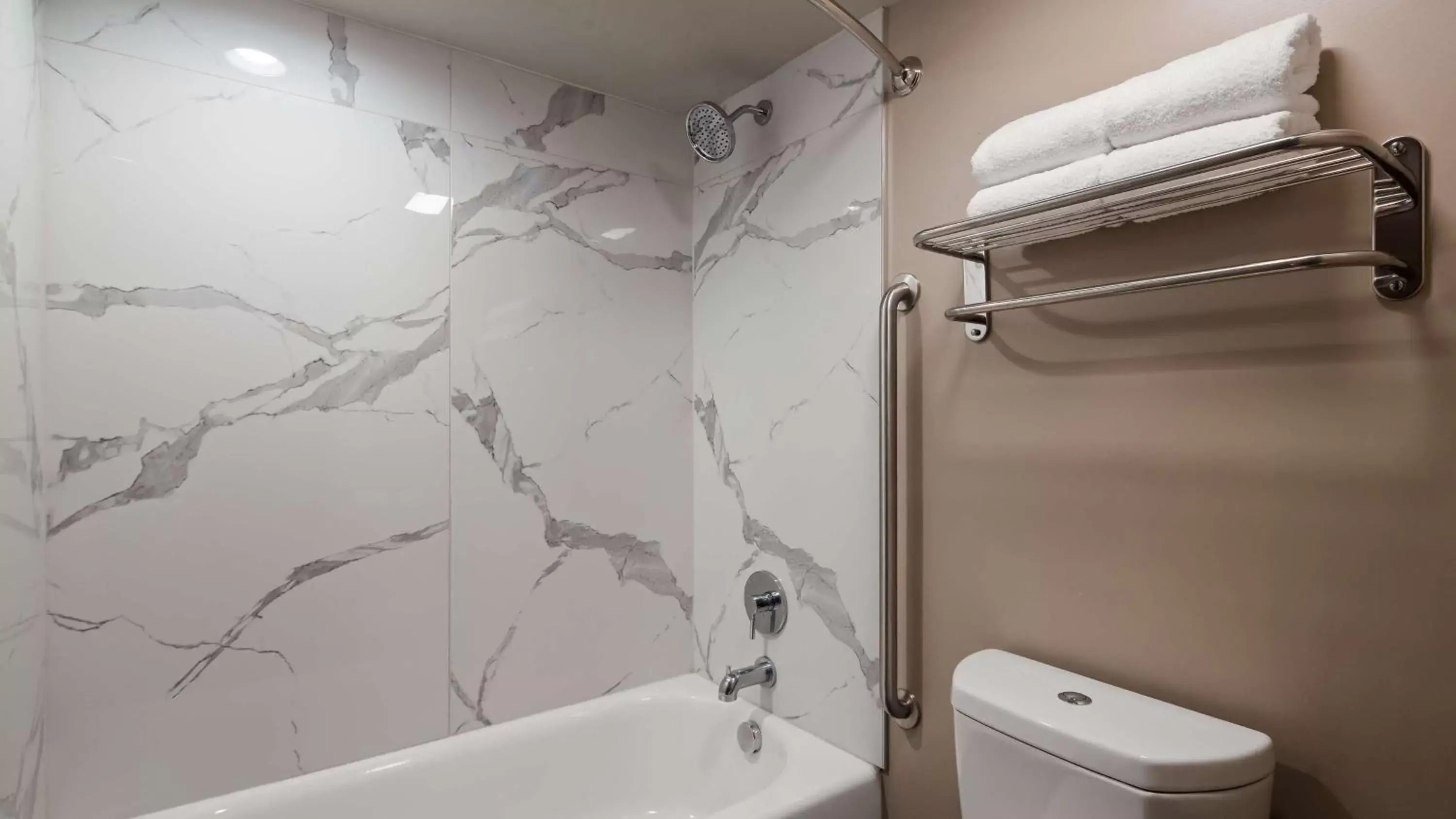 Bathroom in SureStay Hotel by Best Western Jasper