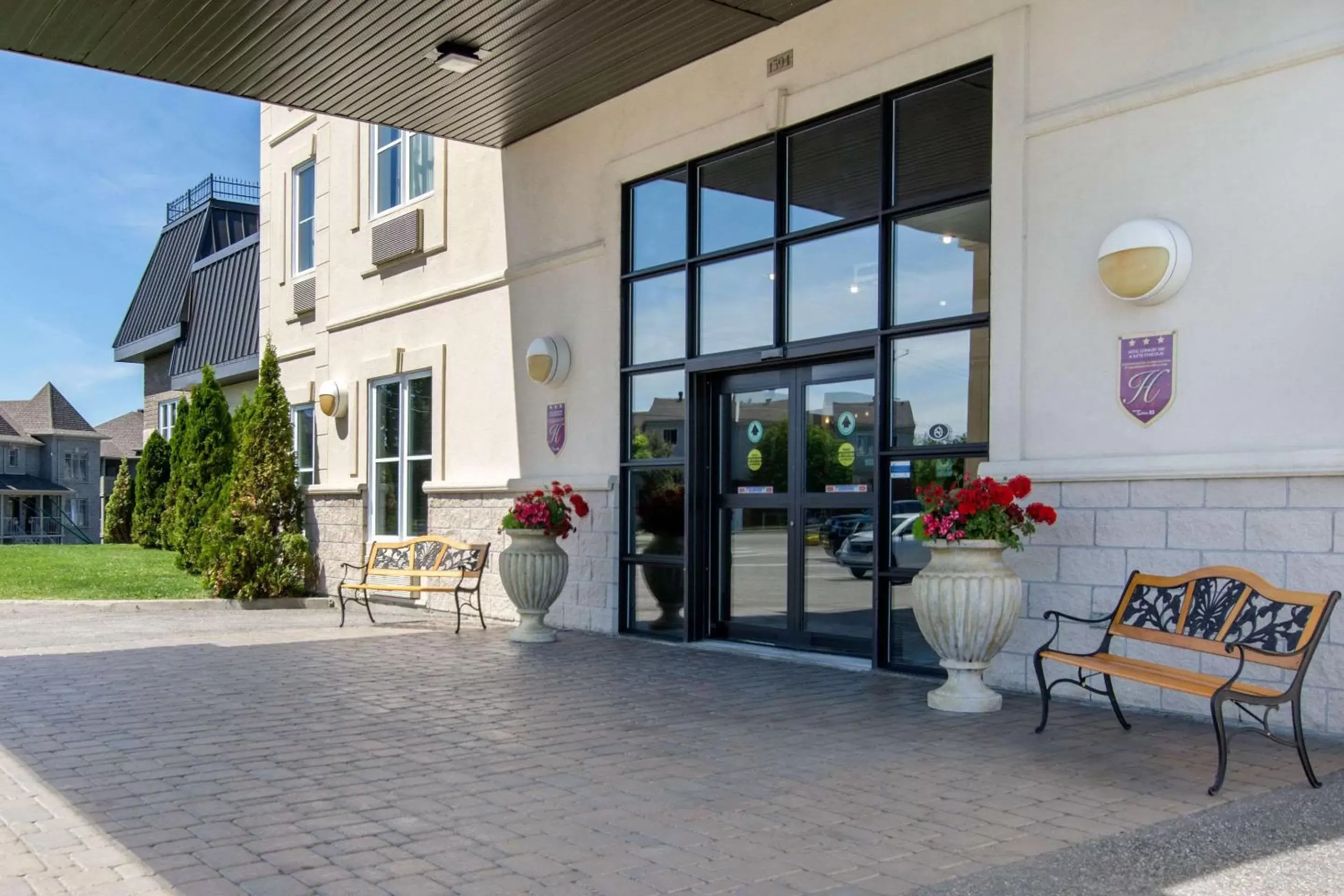 Property building in Comfort Inn & Suites Levis / Rive Sud Quebec city