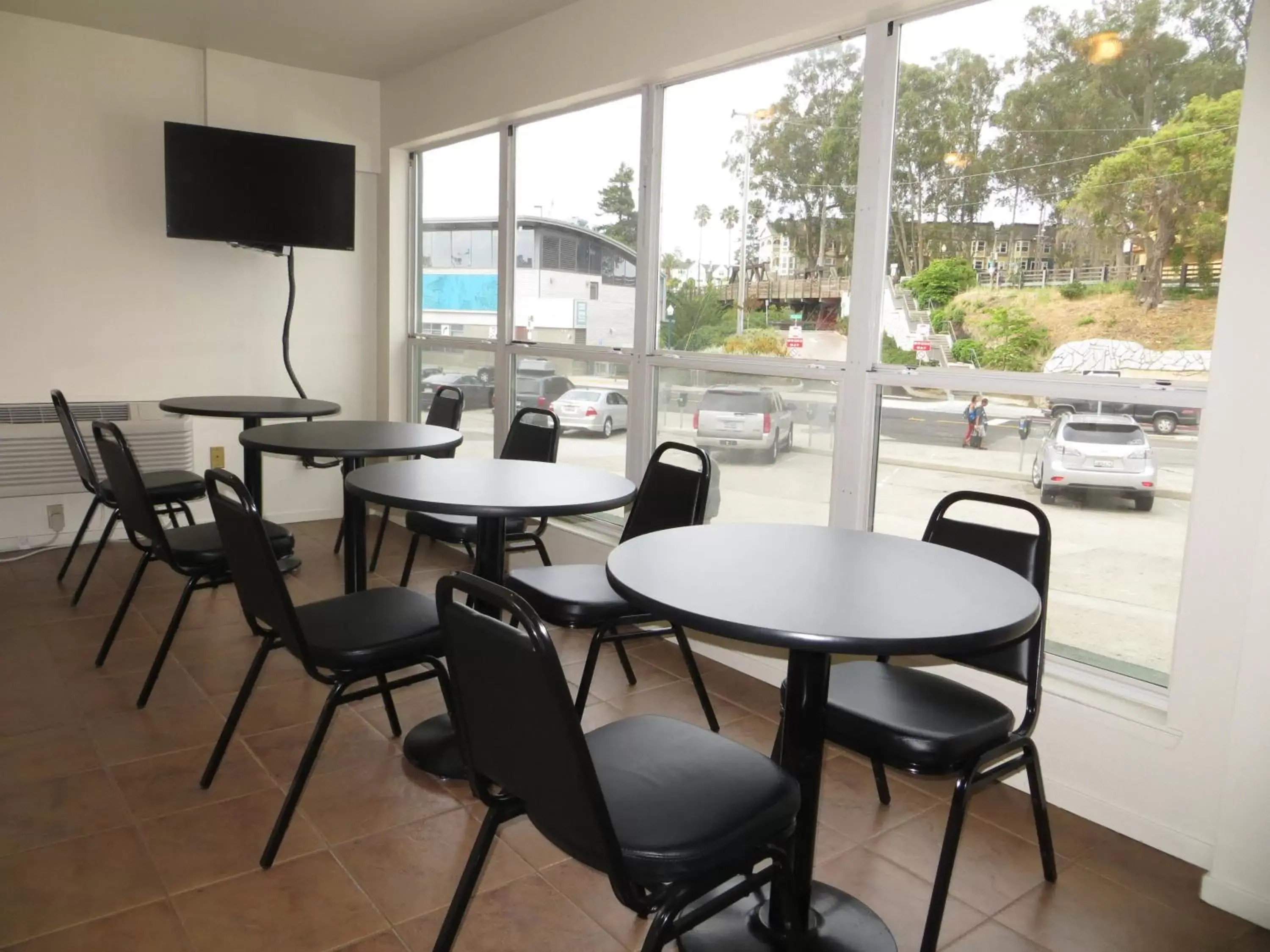 Lobby or reception, Dining Area in Beachview Inn