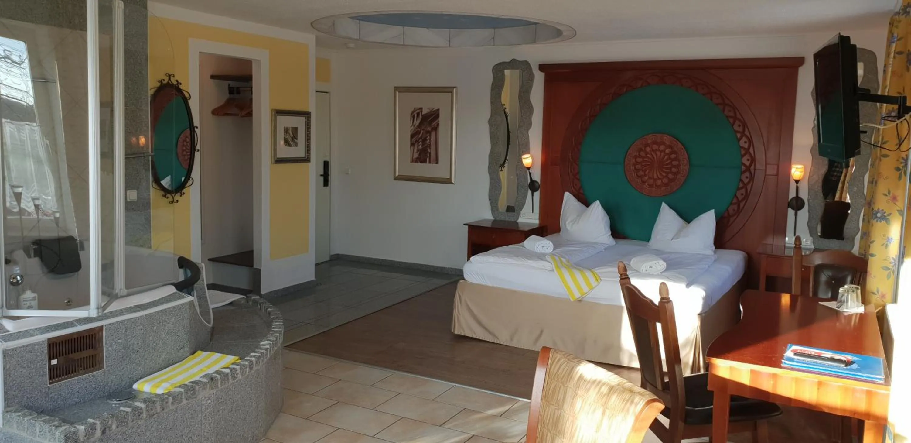 Bedroom, Bed in Resort Hotel Seebauer Gut Wildbad