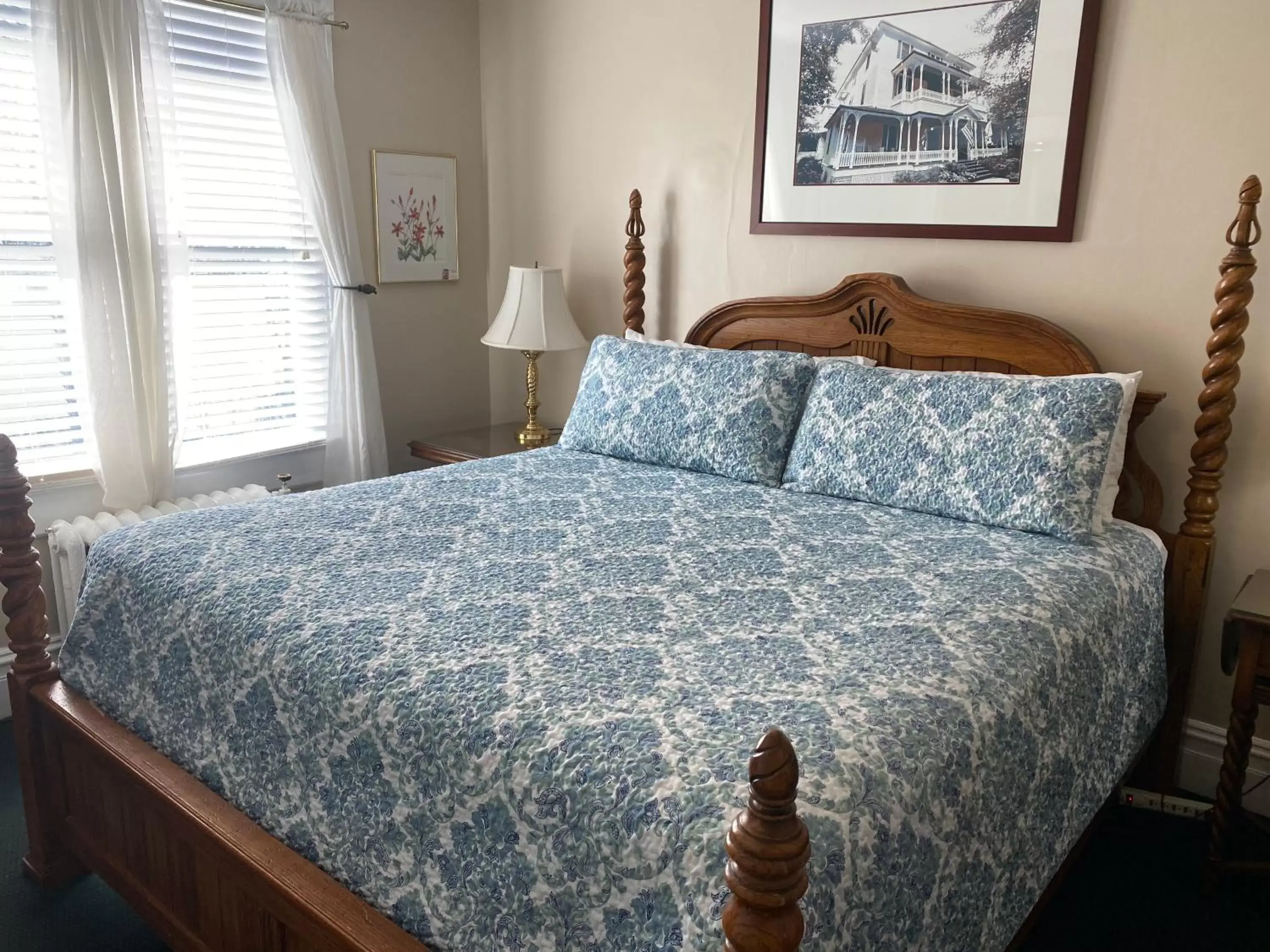 Bed in 1898 Waverly Inn Bed in 1898 Waverly Inn