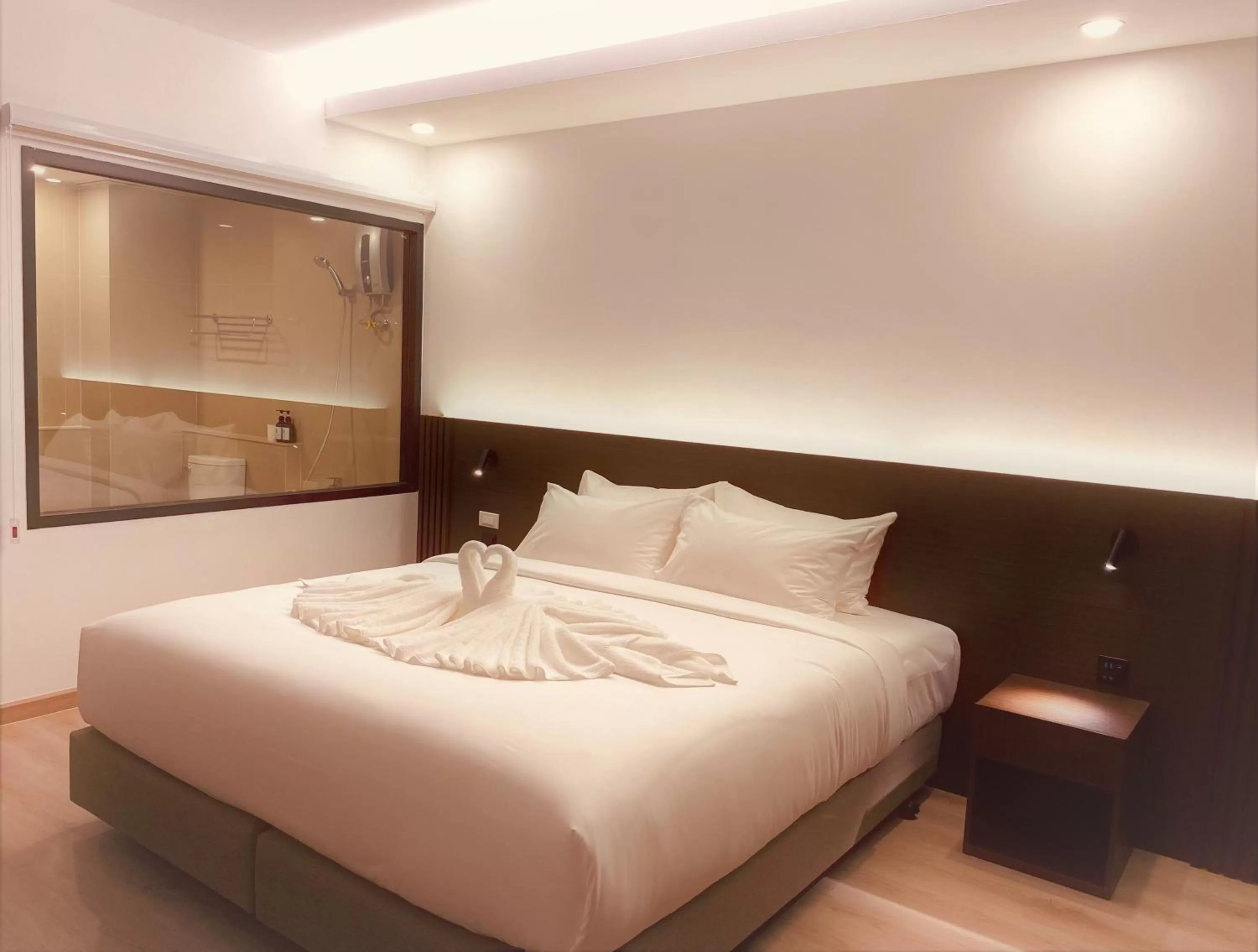 Photo of the whole room, Bed in GEEN Hotel Chonburi