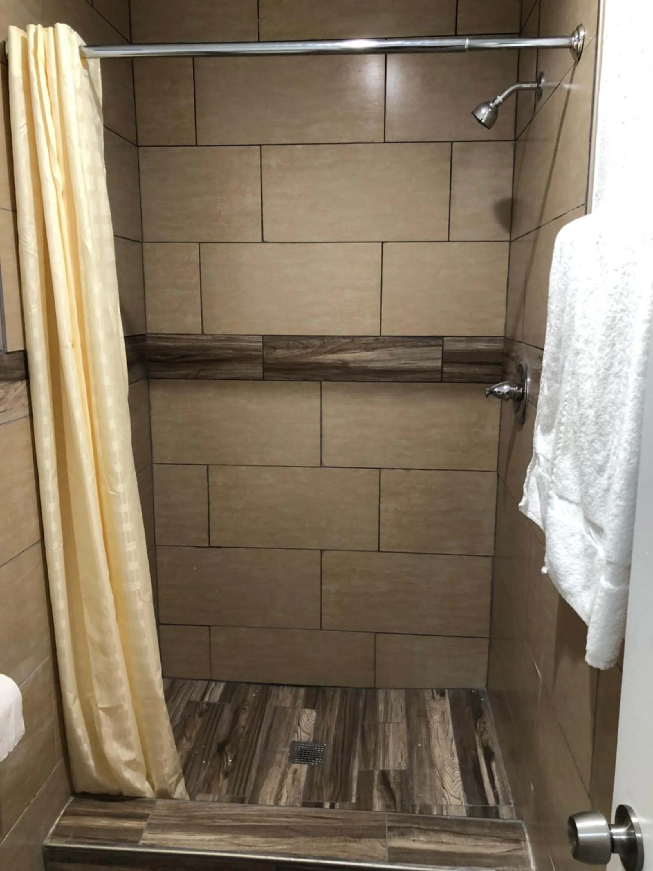 Rosa Bell Motel - Los Angeles