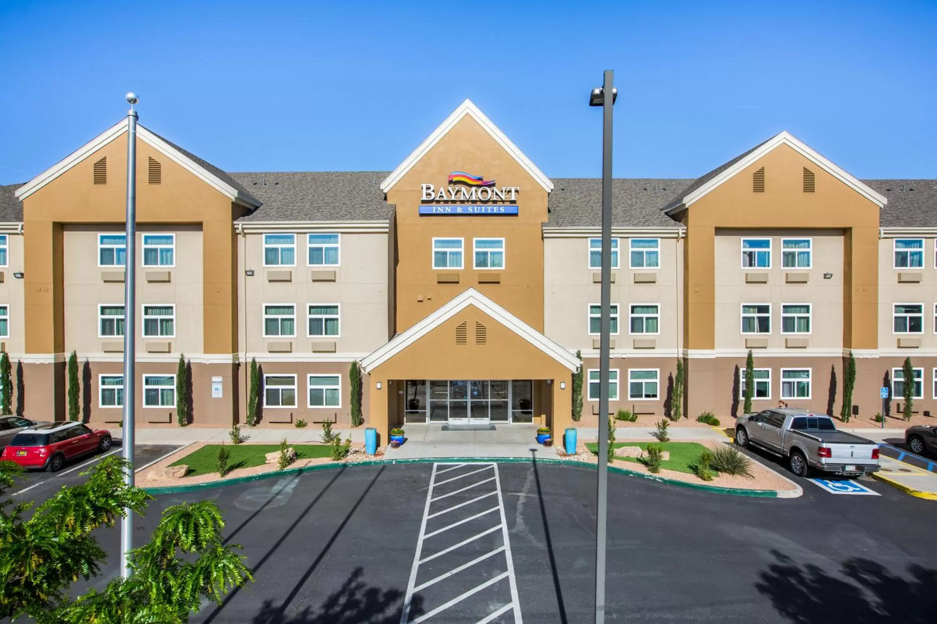 Property building in Baymont by Wyndham Albuquerque Airport