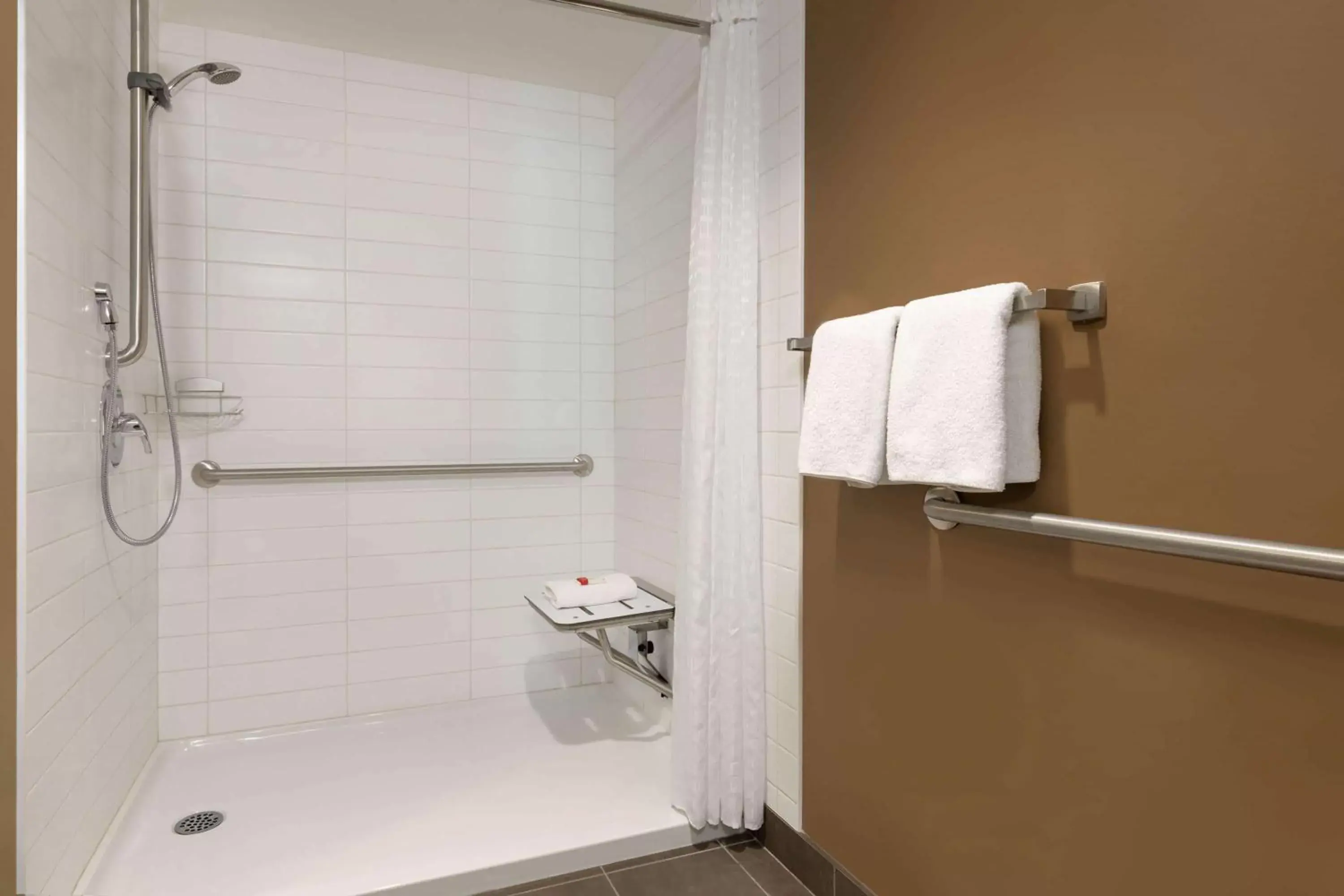 Bathroom in Microtel Inn and Suites by Wyndham Weyburn