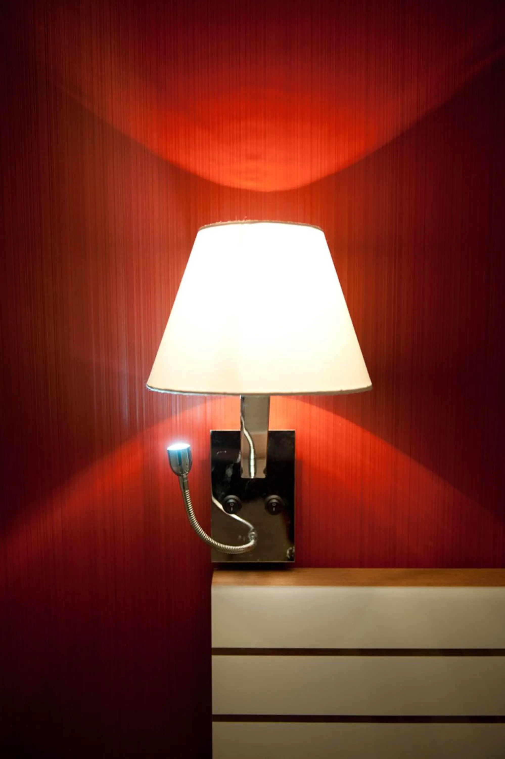 Facade/entrance in Hostal Bcn 46