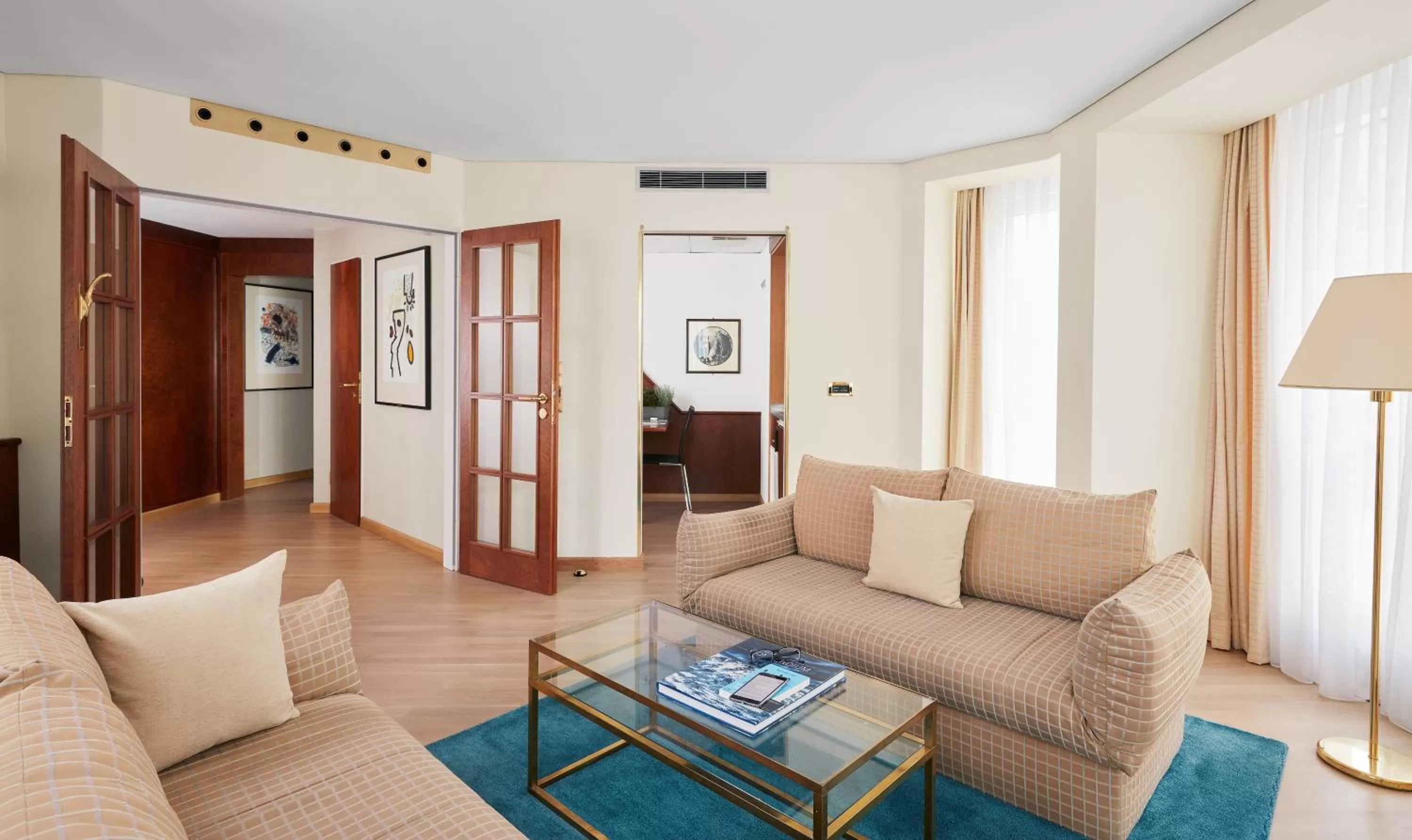 Photo of the whole room in Living Hotel Großer Kurfürst