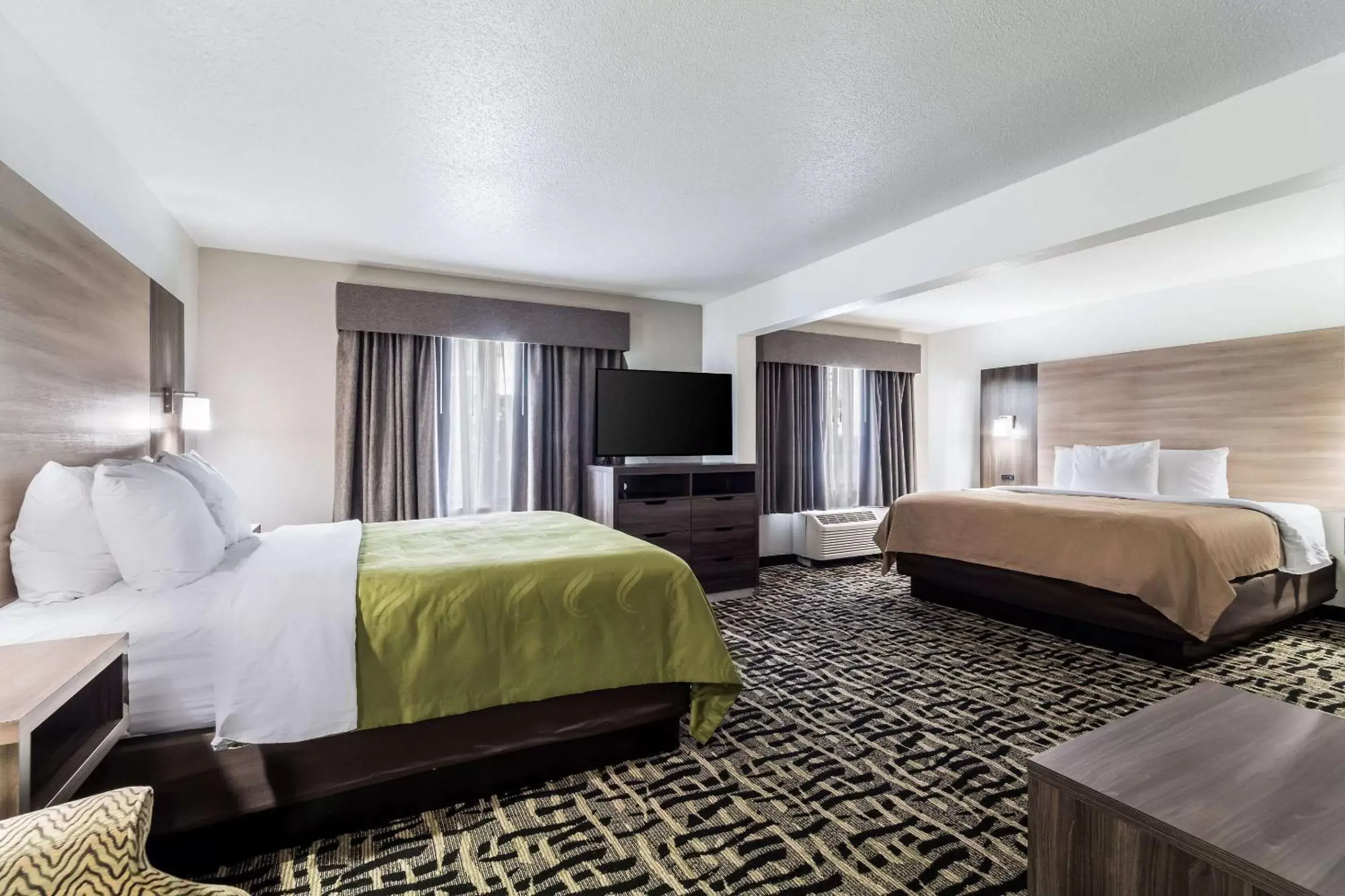 Photo of the whole room, Bed in Quality Inn & Suites Augusta I-20