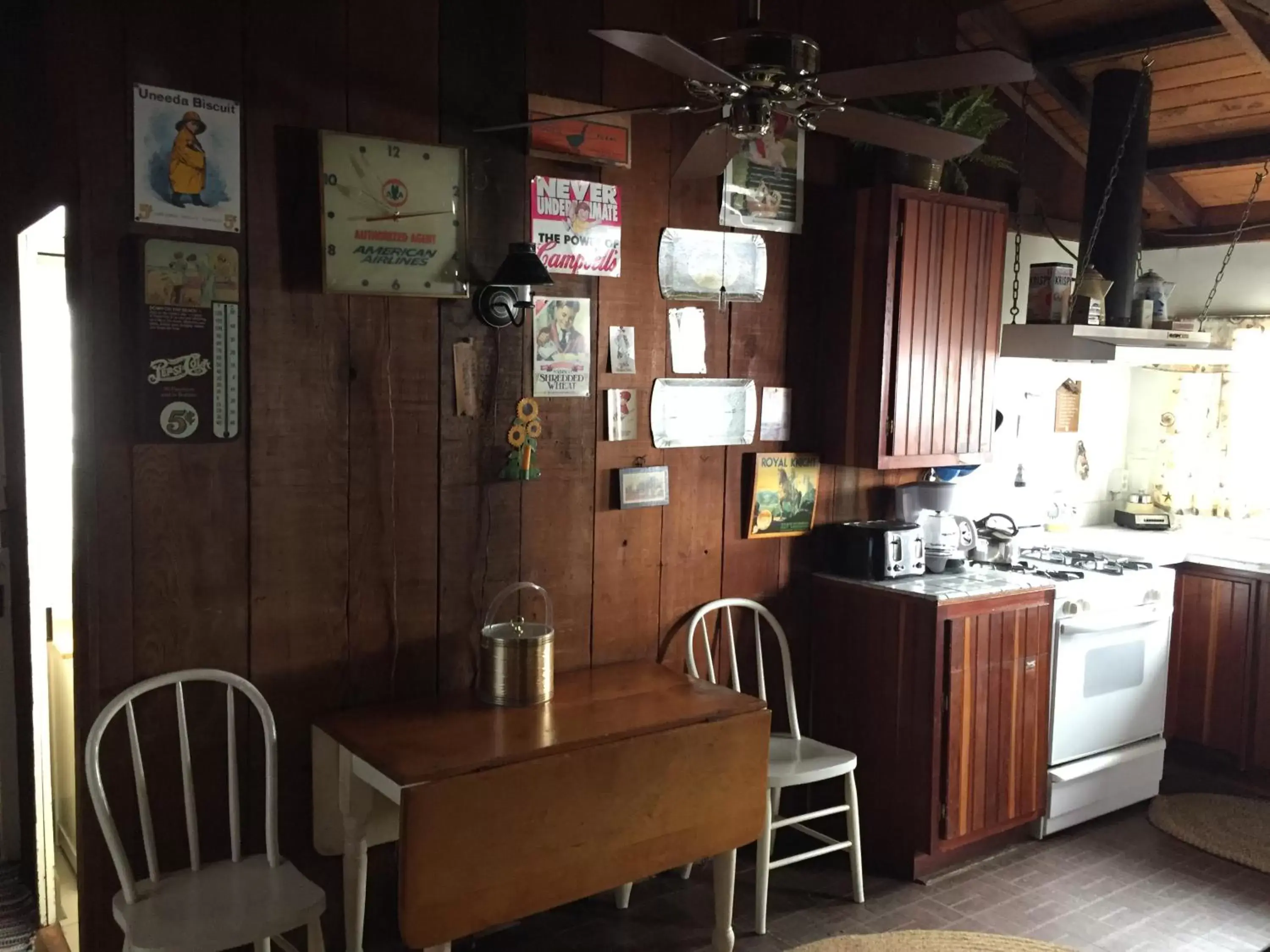 Dining area, Restaurant/Places to Eat in Catalina Island Seacrest Inn